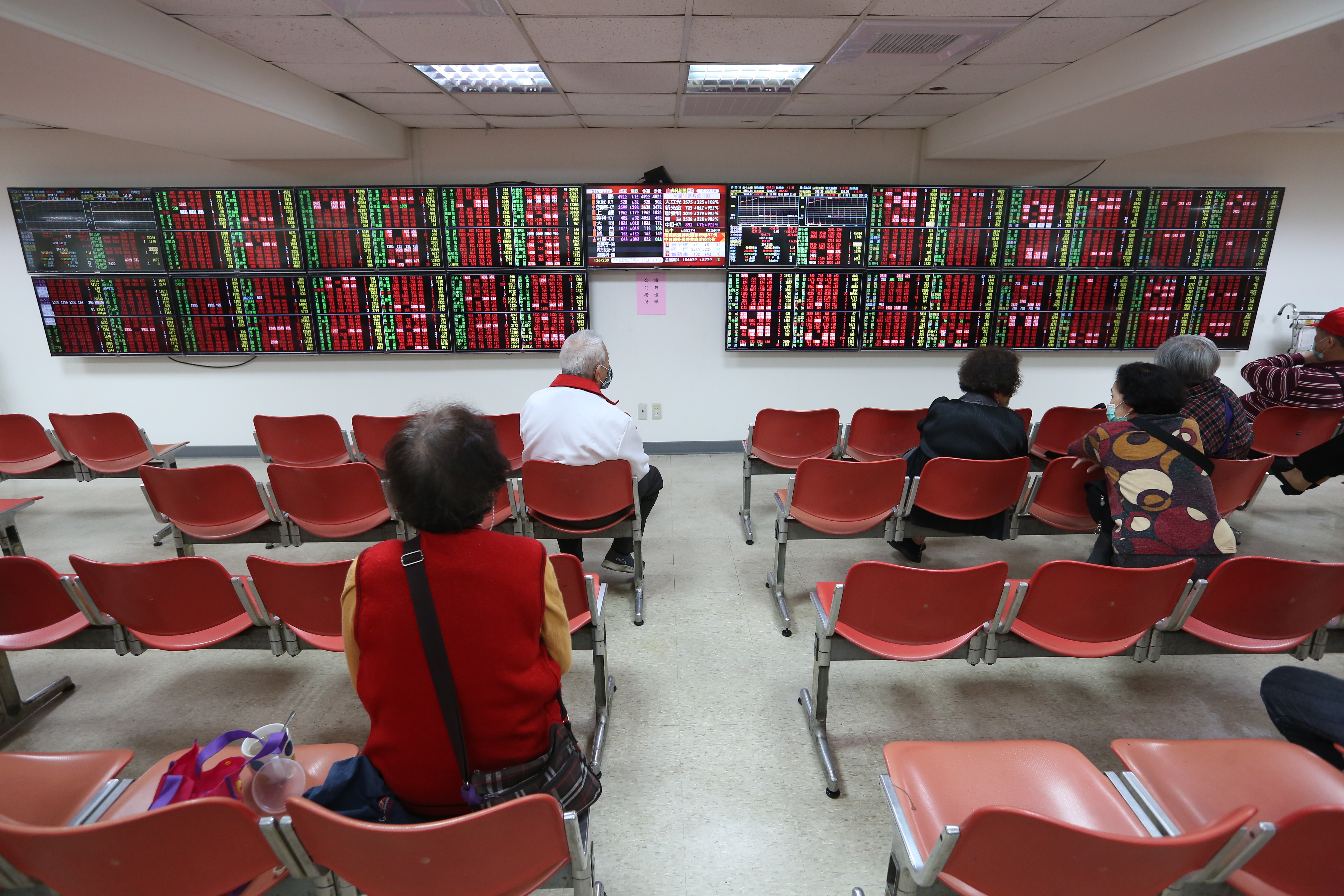 以AI為主的科技股、重電設備，仍將是下半年台股投資主軸。