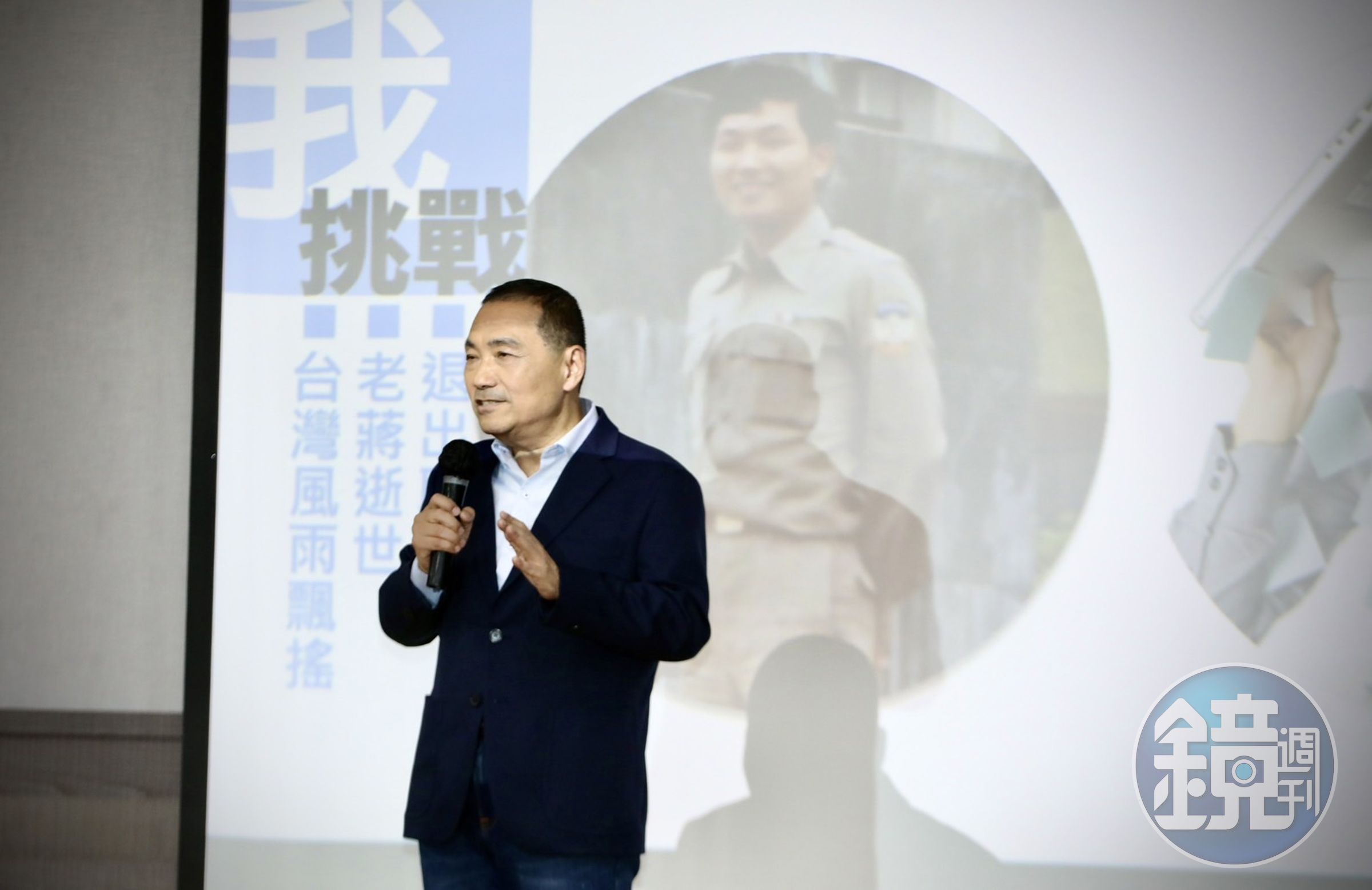 侯友宜昨日晚間前往台大演講「2024校園總統馬拉松」座談會。