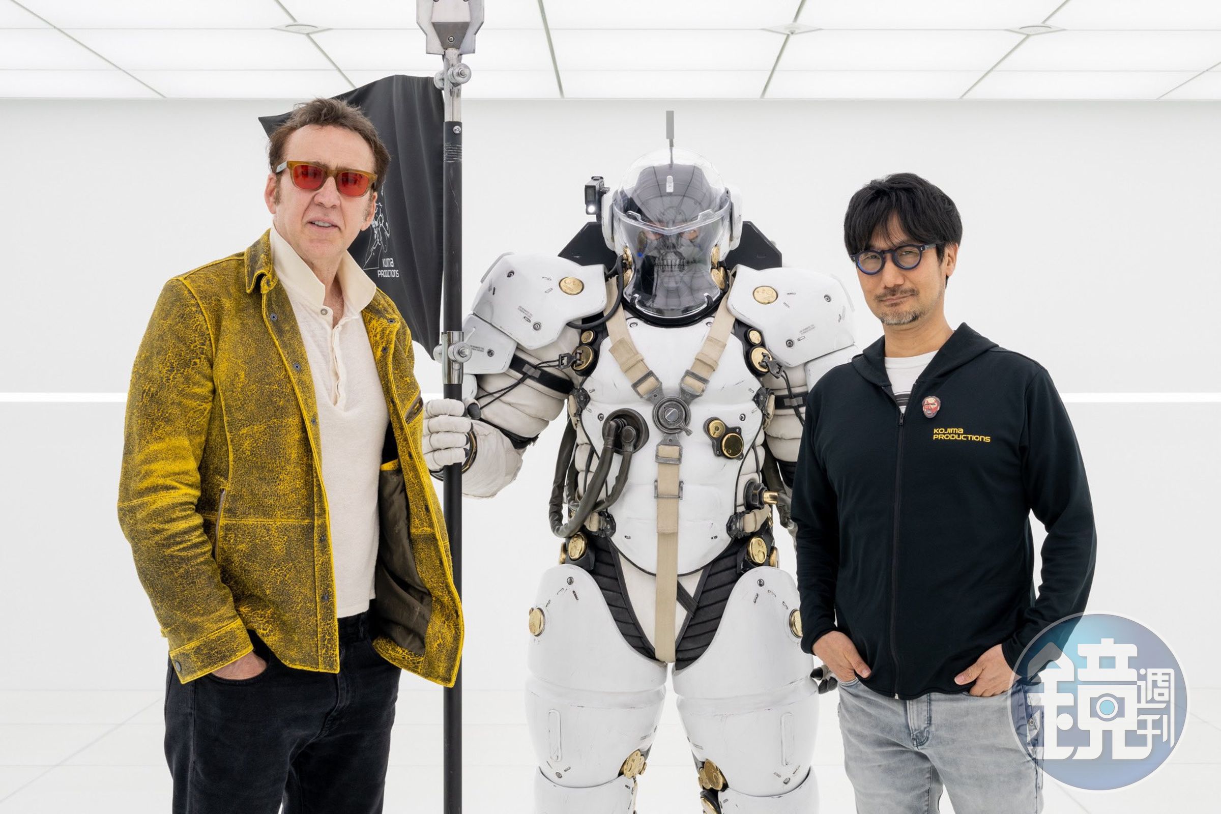 小島秀夫(右)表示不會執導《死亡擱淺》改編電影。圖為尼可拉斯·凱吉日前造訪小島製作留影。(翻攝自小島秀夫Twitter)