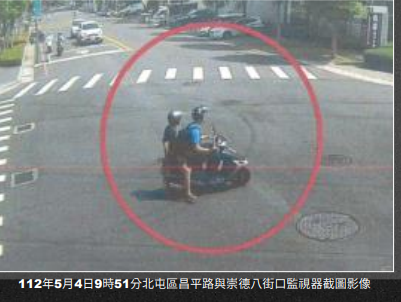 檢方公布監視器畫面，顯示2人於辦理完結婚登記後，夏男騎乘機車搭載賴男返回案發社區。（台中地檢署提供）