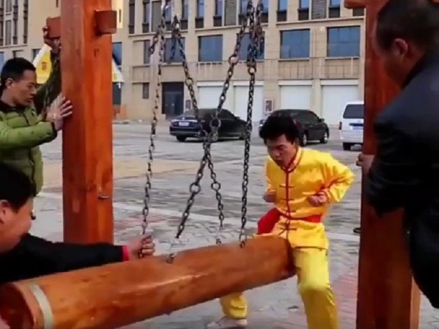 男女直播性愛片變武俠片！他竟「縮陽入腹」啪沒了，全網驚笑：重現失傳絕技。（示意圖）