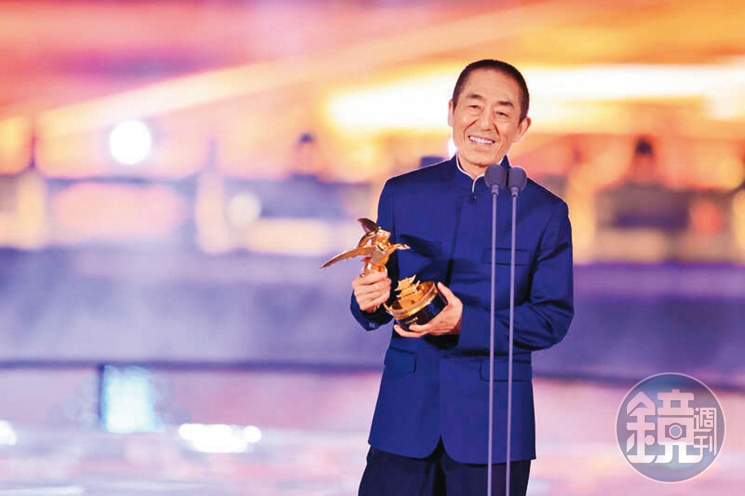 張藝謀許多作品已獲國際大獎肯定,新作《滿江紅》更掀起觀眾打秦檜跪像風潮。(中國數據盛典主辦提供)