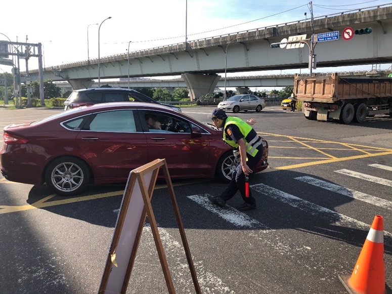 為期4天端午節連續假期即將展開，新北市政府警察局林口分局預先規劃交通疏導勤務。（林口分局提供）