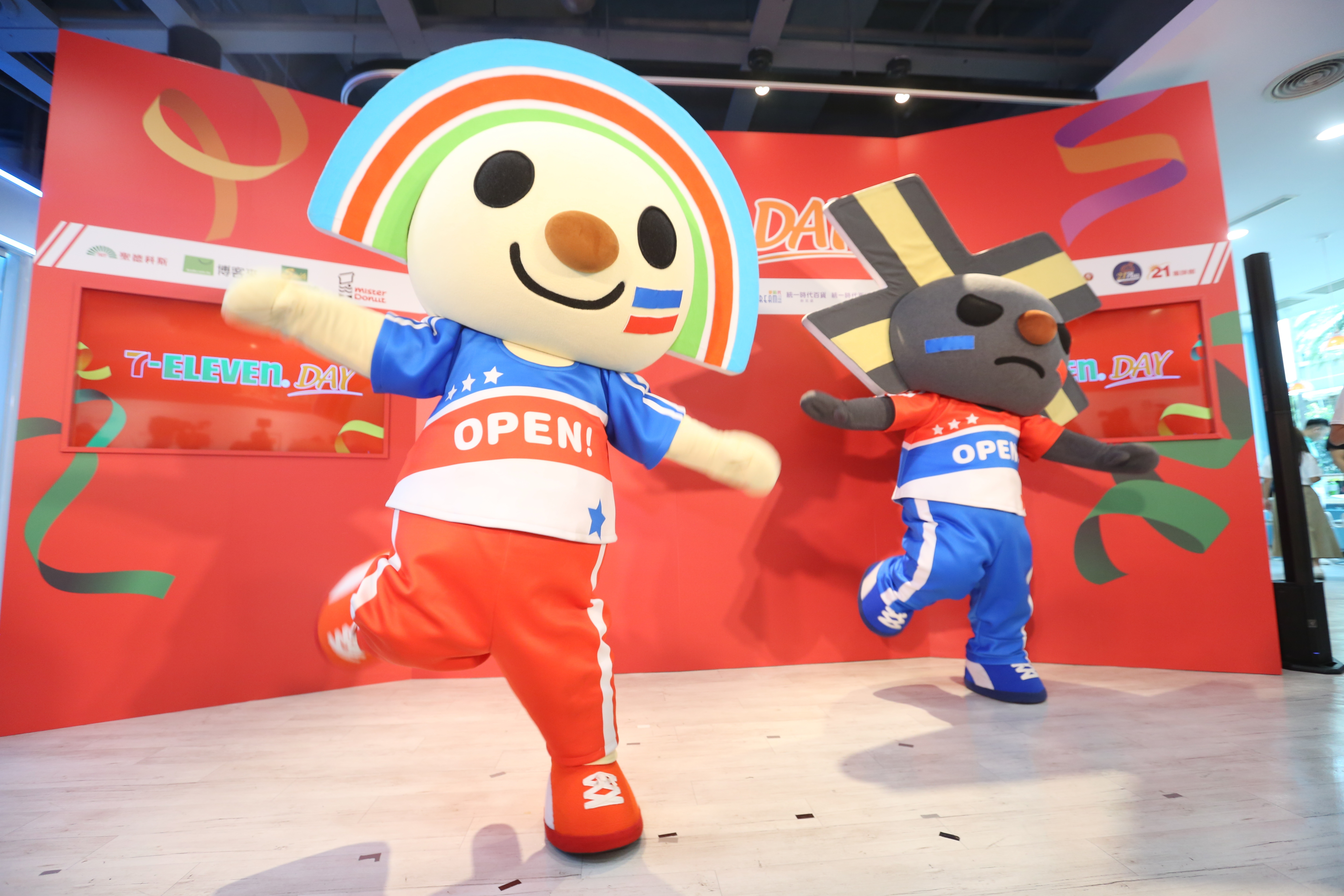 近期社群有假冒「OPEN醬」不實留言，7-ELEVEN粉專發文澄清。（本刊資料照）