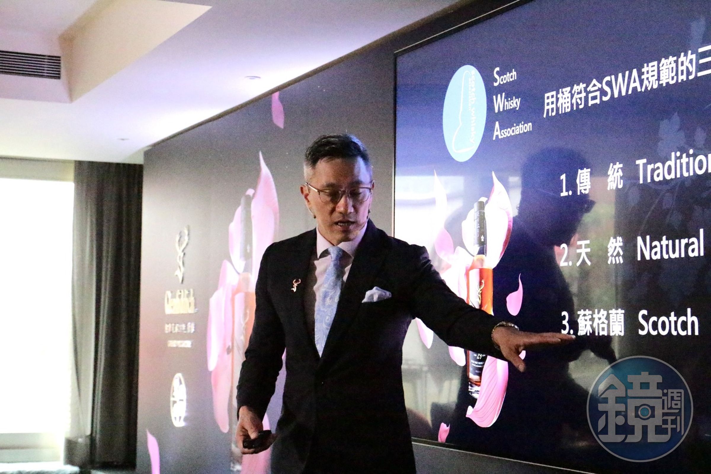 「格蘭菲迪Glenfiddich」品牌大使James詳細解說使用泡盛酒桶始末。