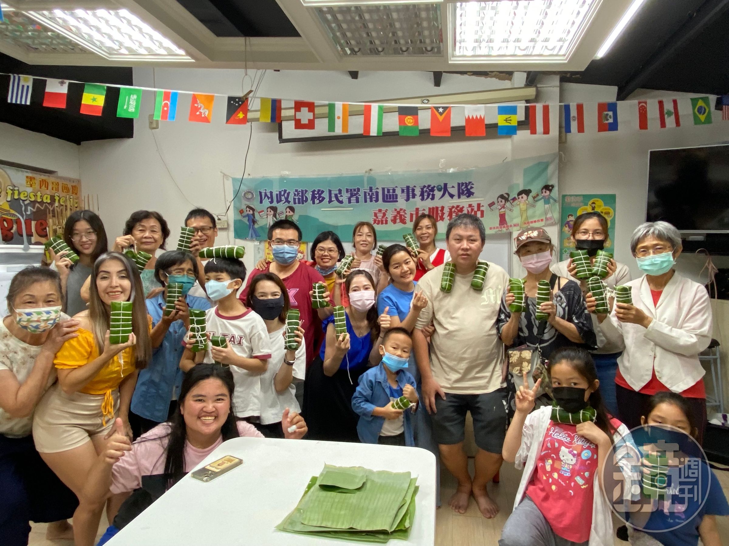 移民署邀新住民分享母國包粽習俗。（移民署提供）