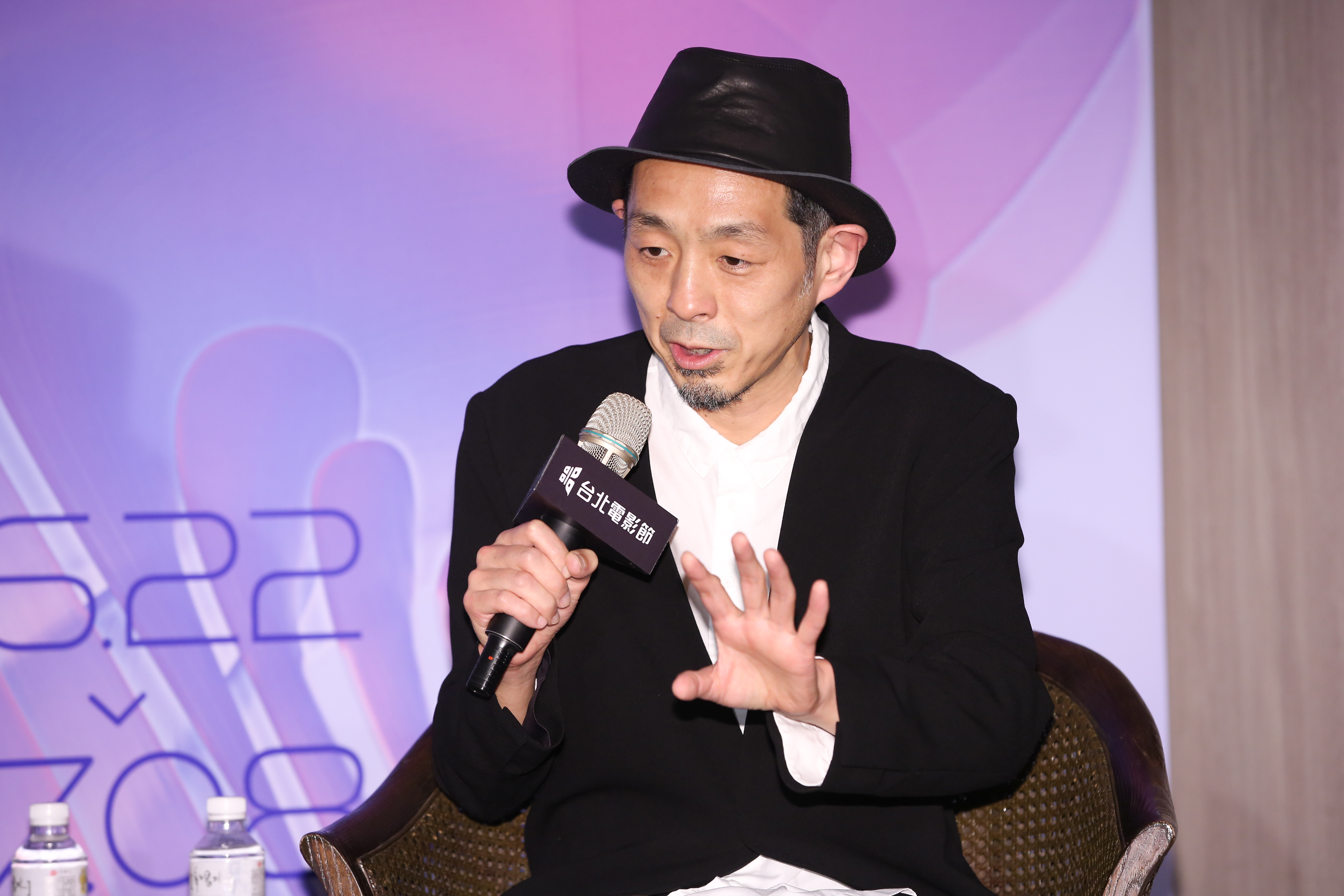 宮藤官九郎將自己小時候的經驗融入《快一秒的他》，盼觀眾能有共鳴。