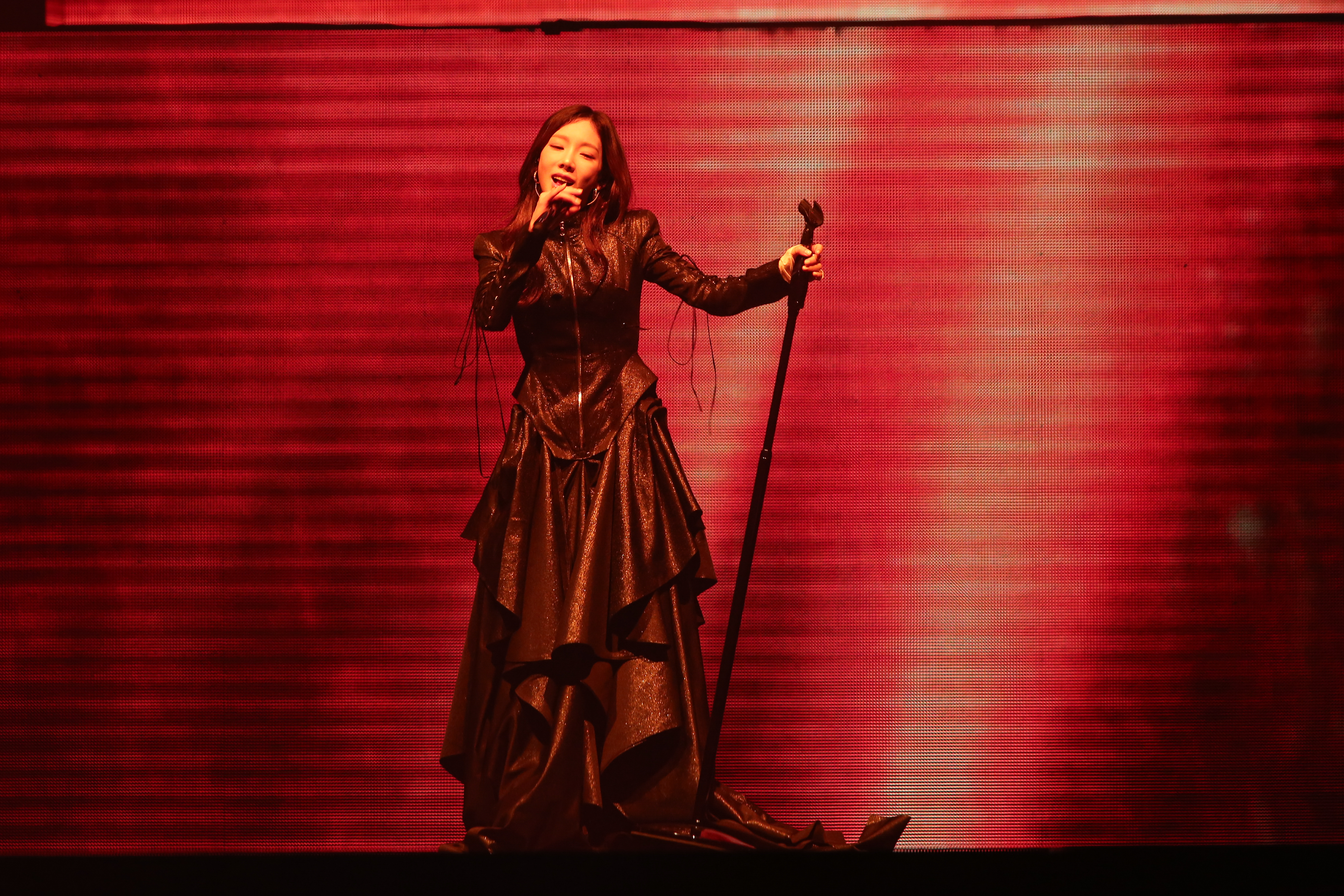 太妍演唱會開場一次帶來6首歌曲，展現歌唱實力。