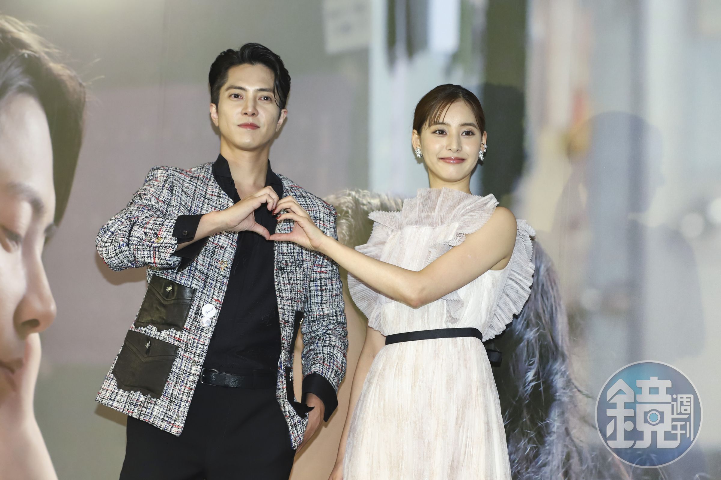 山下智久與新木優子出席新片《SEE HEAR LOVE 看不見聽不見也愛你》記者會。