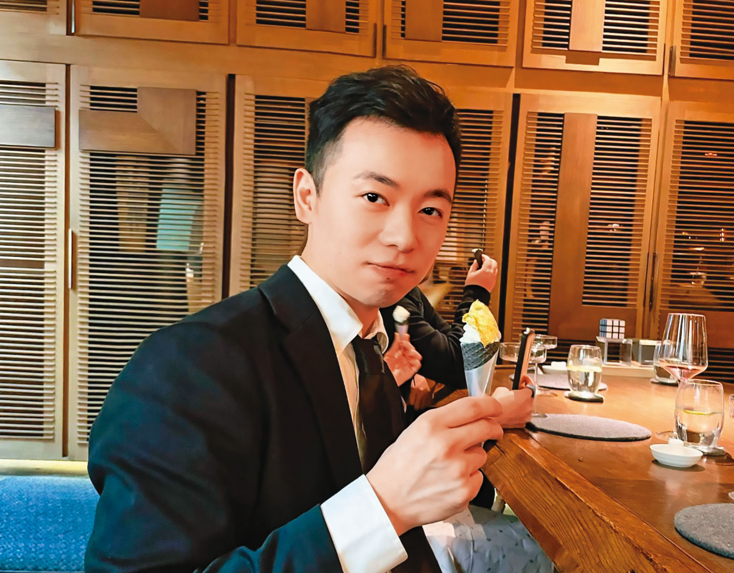 知名旅遊部落客高睿騰陷入假學歷風暴。（翻攝高睿騰臉書）