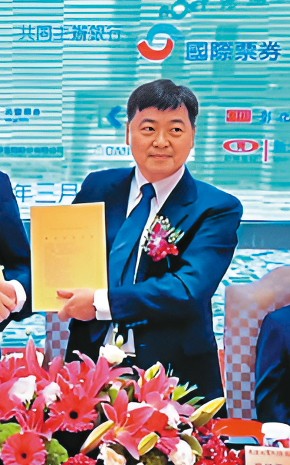 歷經與大立光長達9年的訴訟案，先進光董事長高維亞（圖）日前透露將啟動轉型計畫。（安泰銀行提供）