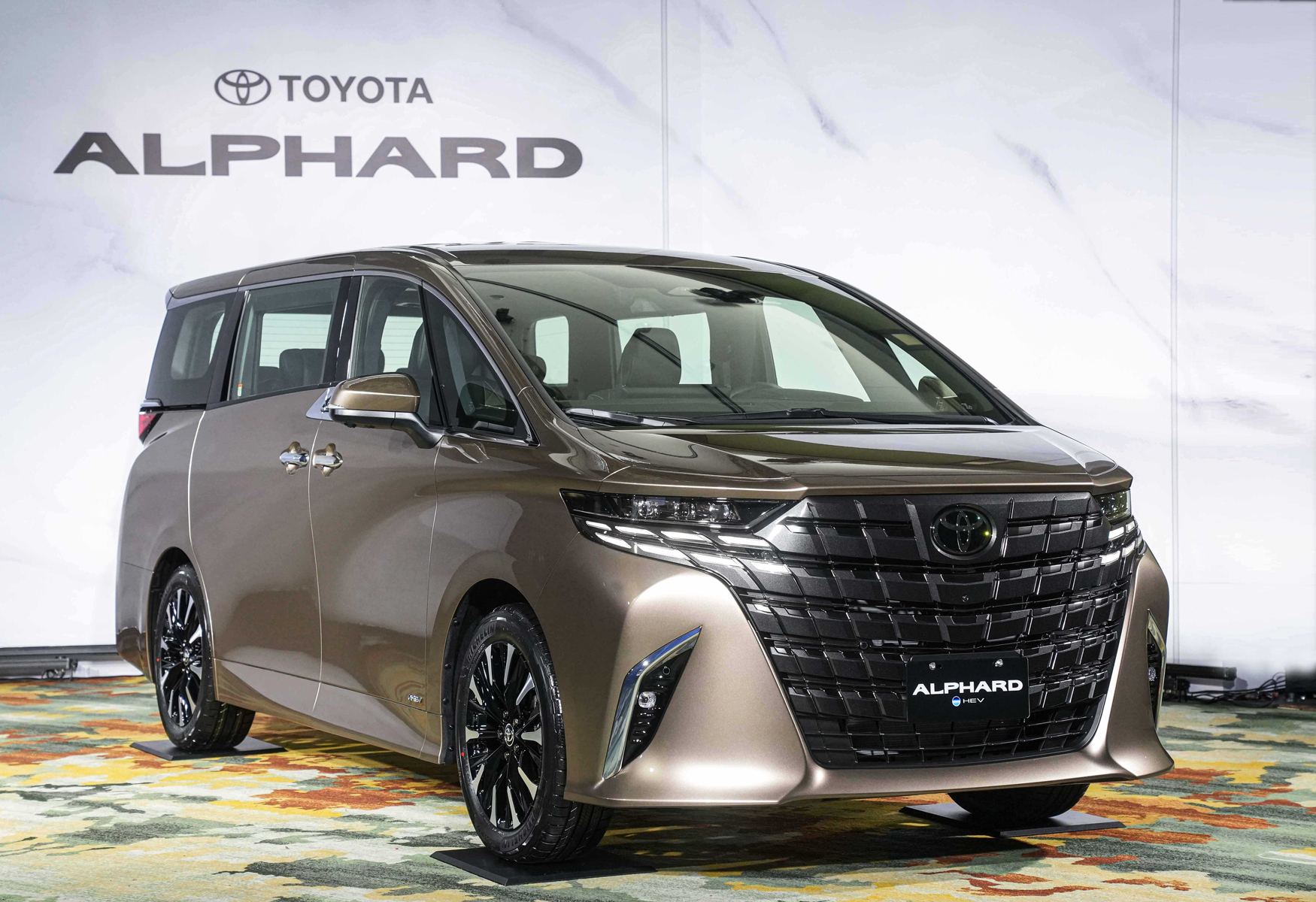 【新車登場】陸行商務客機！TOYOTA  Alphard