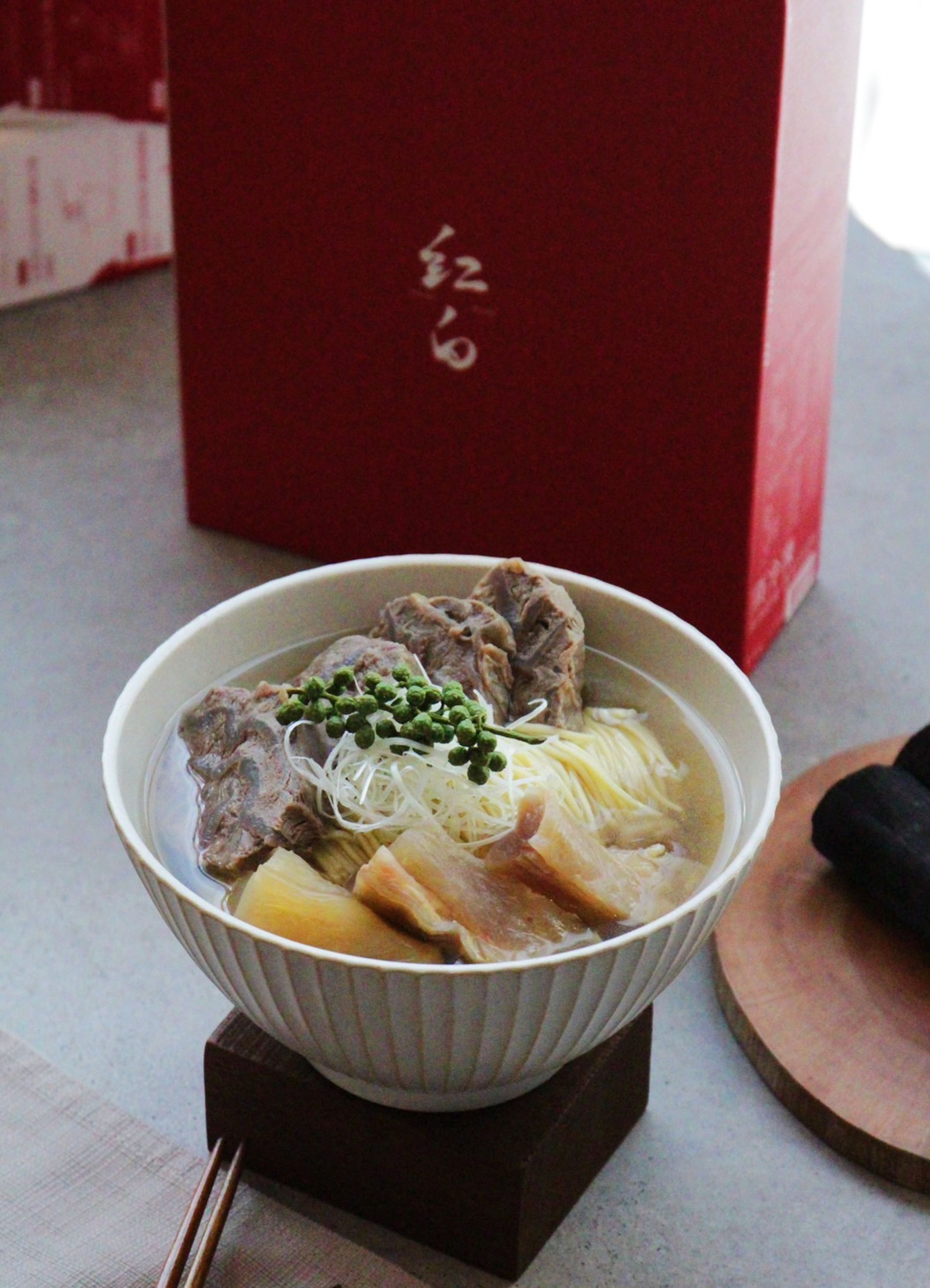 「清燉牛肉麵」釋放出新鮮藤椒香氣，入口清雅宜人。