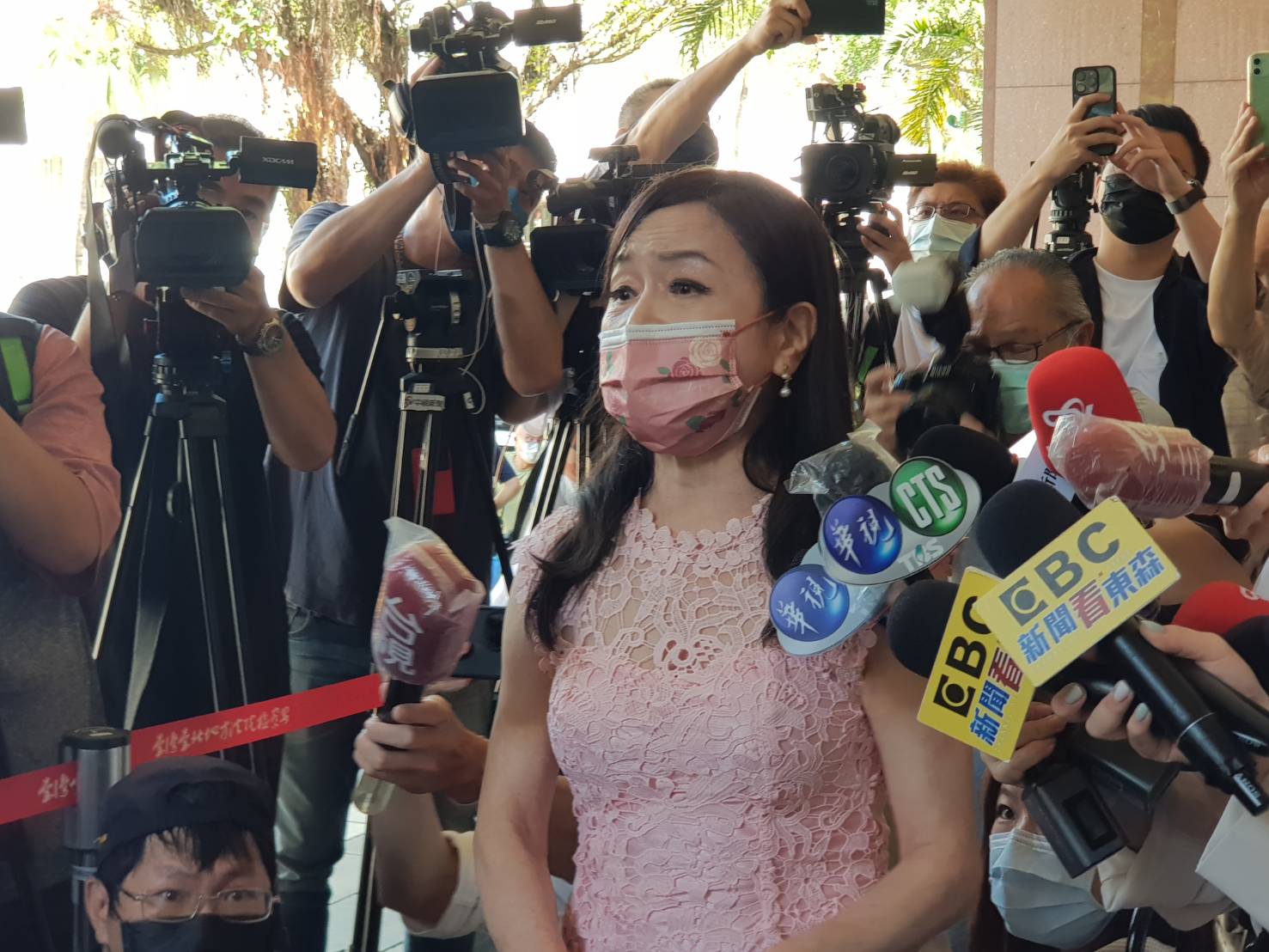 張秉鈞涉入嫌詐領助理費，遭檢方羈押後，退出2024立委選舉，周玉蔻（圖）今po文點名蔡適應，「必須勇敢跳出來參選」。（本刊資料照）