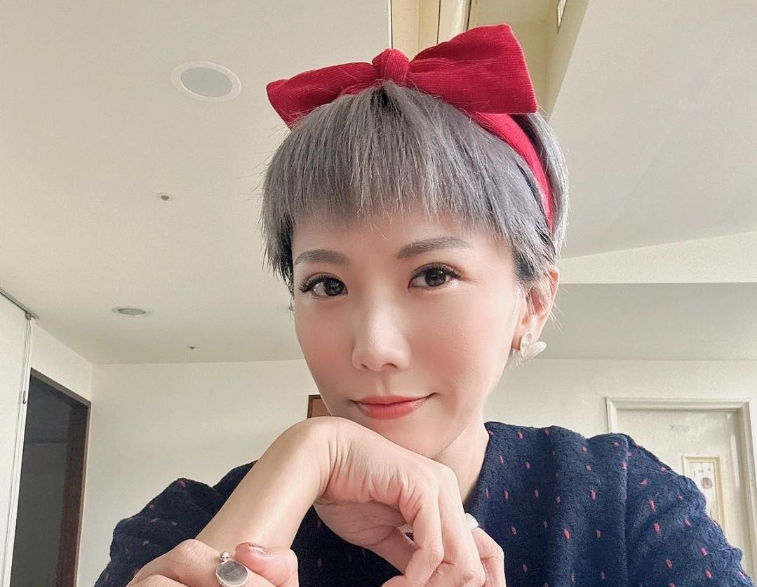 大牙今發文指控昔遭人性騷過程。（翻攝臉書）