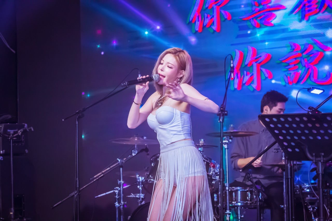 孟慶而日前舉辦睽違4年的「跟著星走」全創作演唱會。（起而行文化傳媒提供）