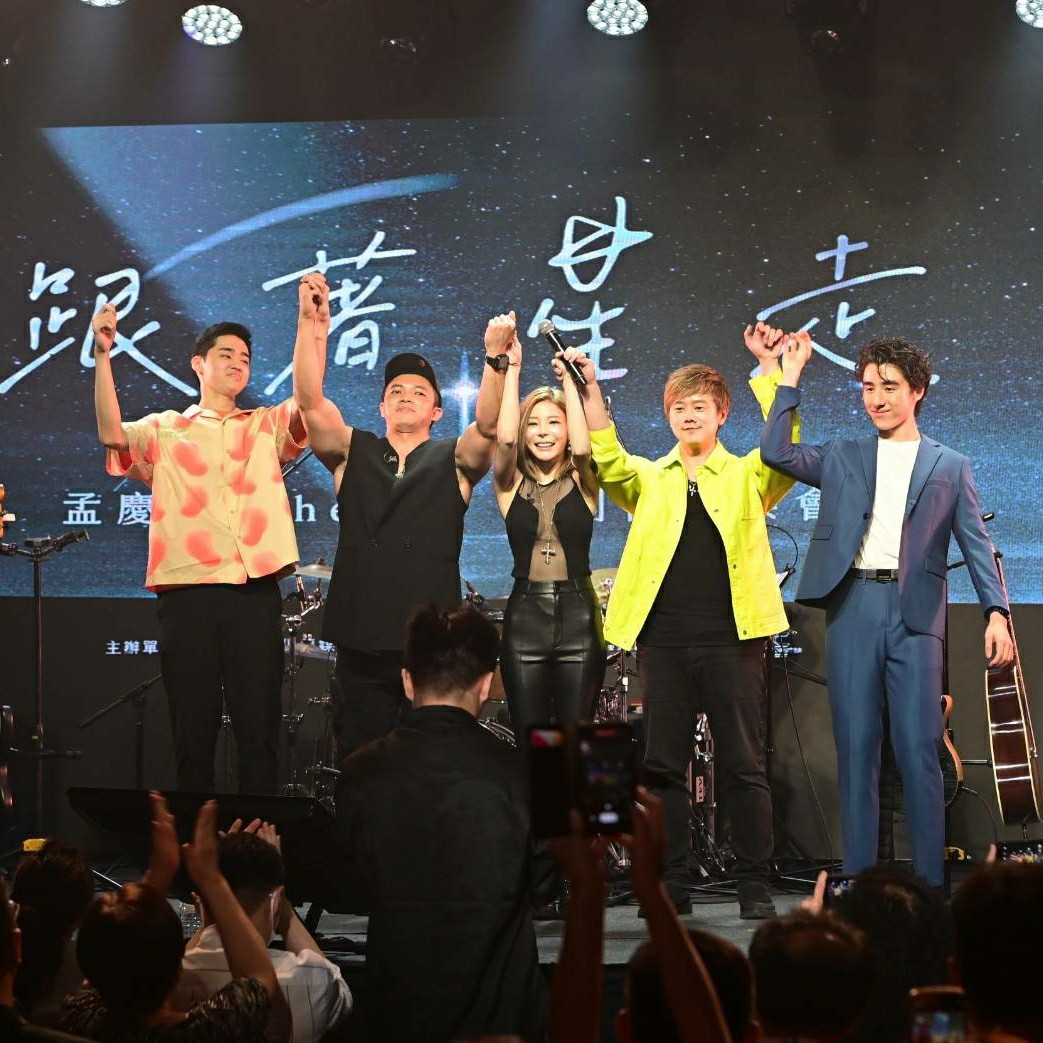 演唱會當天湧進將近500位歌迷,加排座位差點要延遲開場。(起而行文化傳媒提供)