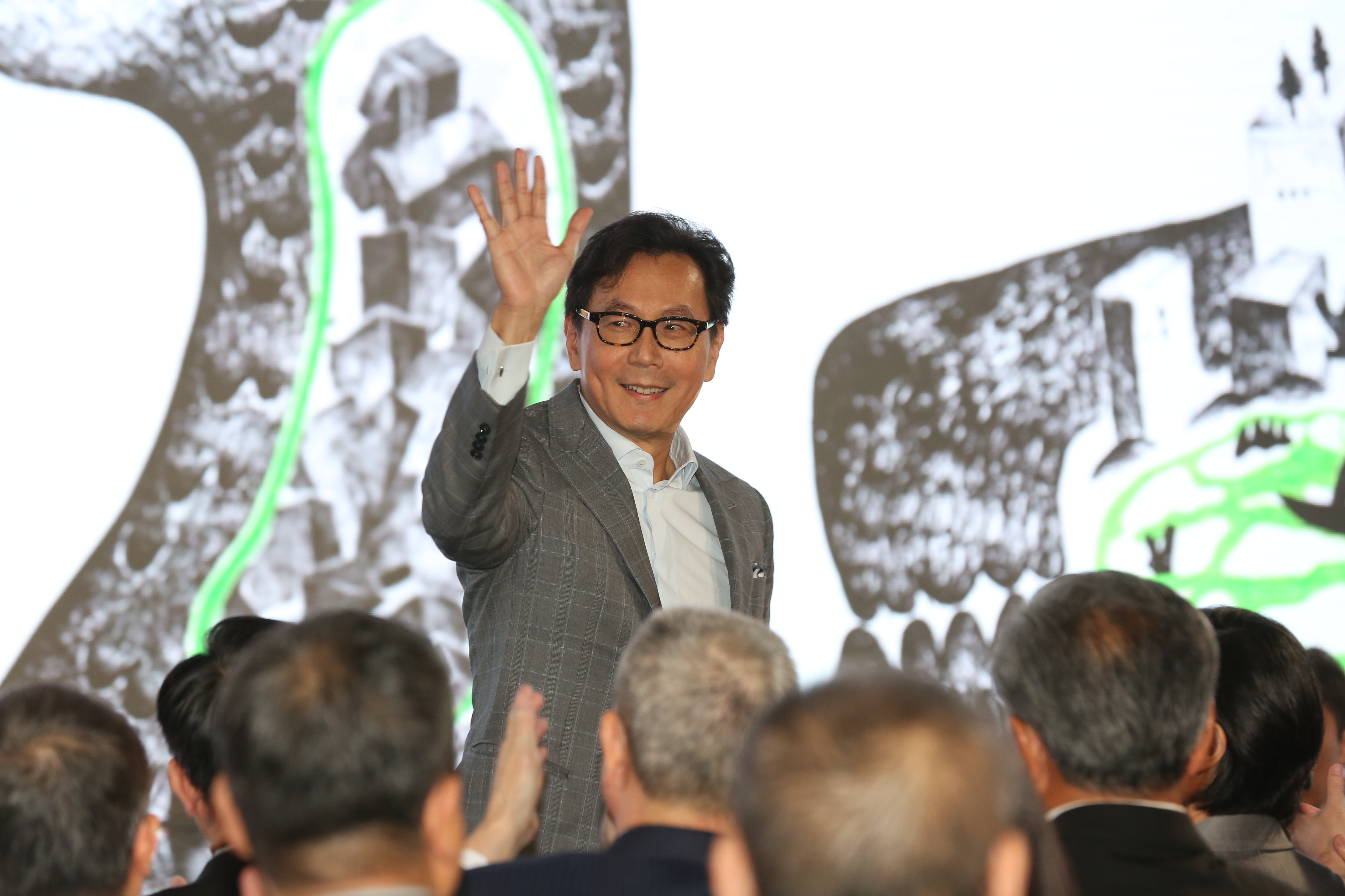 蔡明忠大手筆回饋母校蓋大樓。（本刊資料照）