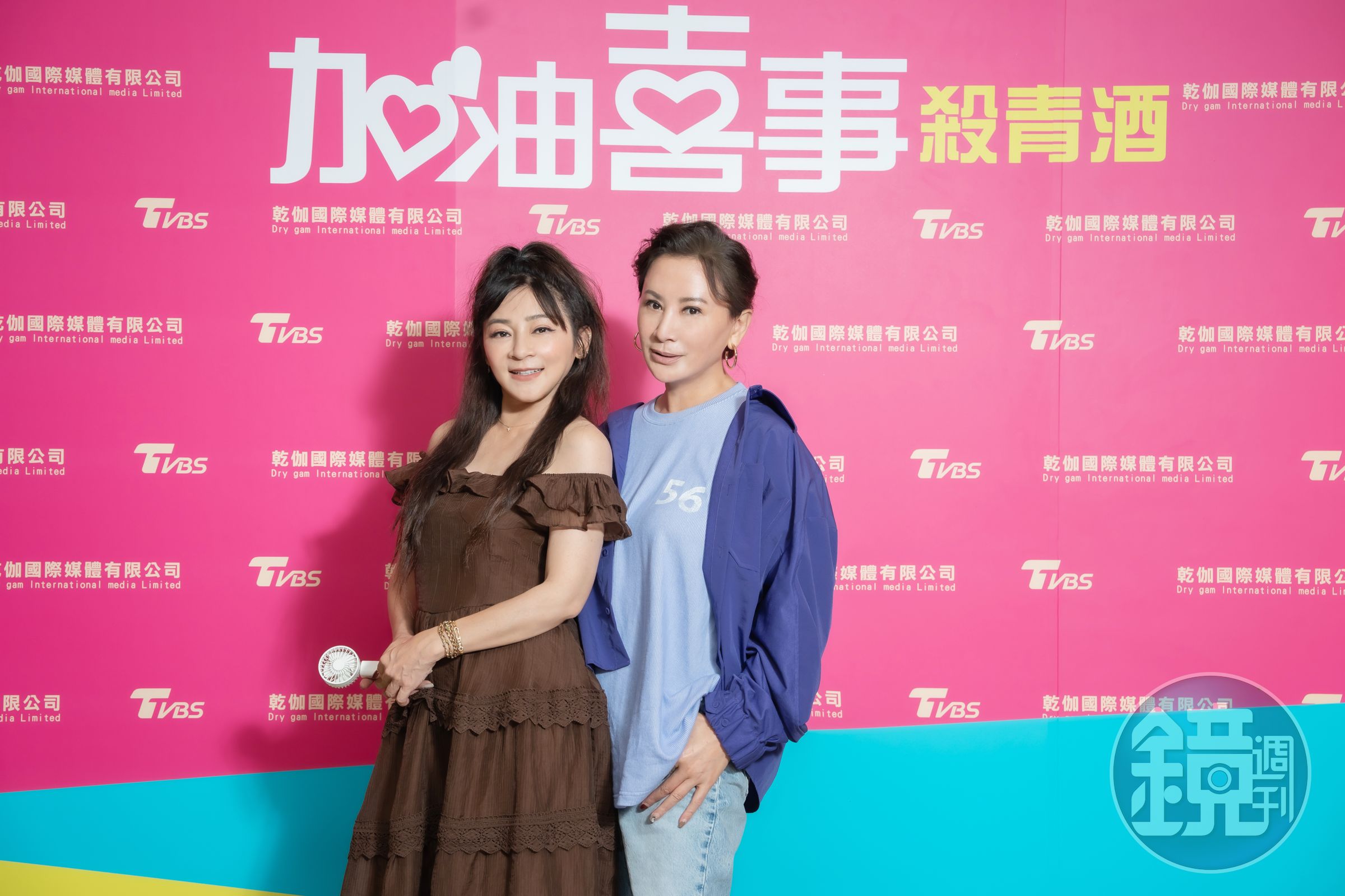 王彩樺(左)與陳亞蘭從第一集鬥嘴到最後。(TVBS提供)