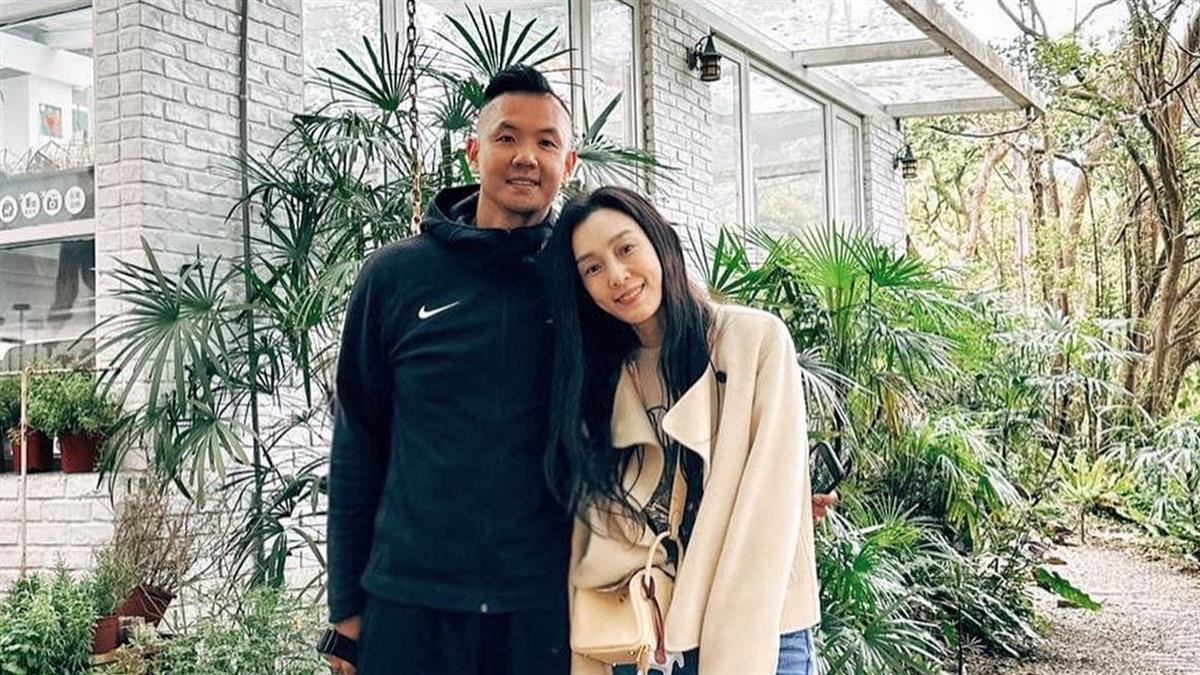 黑人陳建州、范瑋琪夫妻今（28日）再聯合喊告，要大牙賠1千萬元並刊登道歉啟事。（翻攝自黑人陳建州臉書）