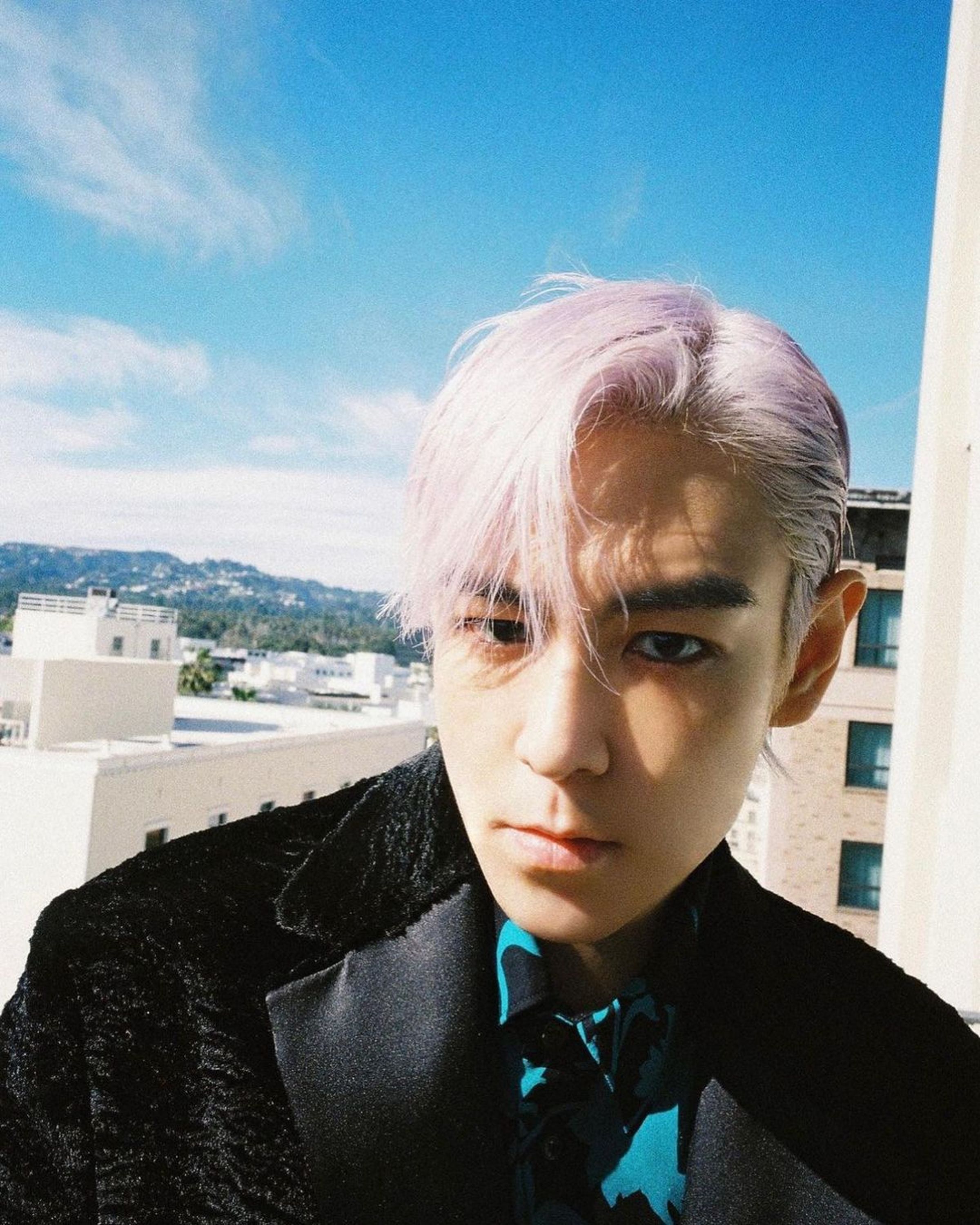 T.O.P.日前接受時尚品牌邀請到美國參加時裝週活動。(翻攝T.O.P. INS)