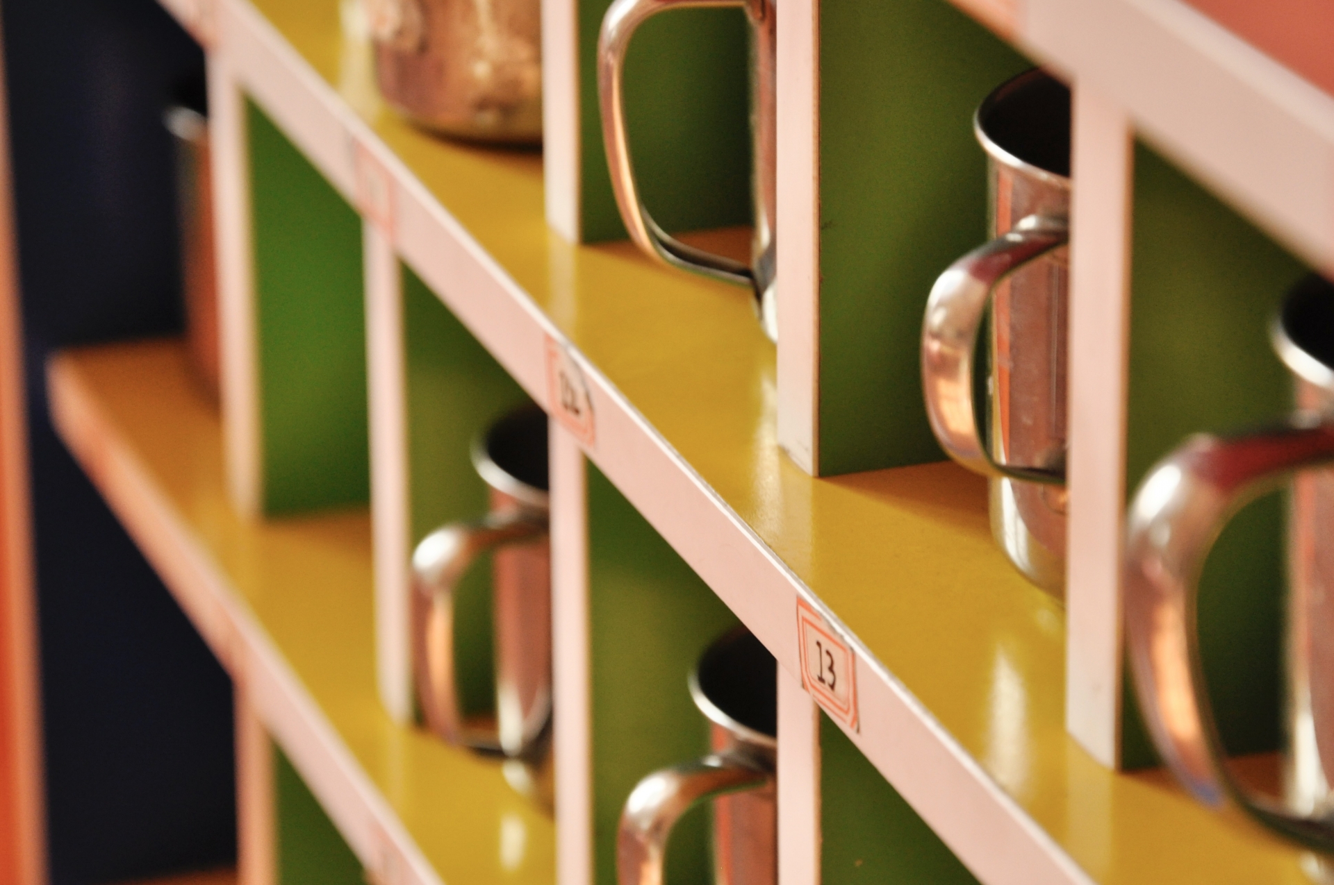 新北市日前接連爆出幼兒園餵食不明藥品案件，不過汐止一案昨無罪簽結。（示意圖，photoAC提供 ）