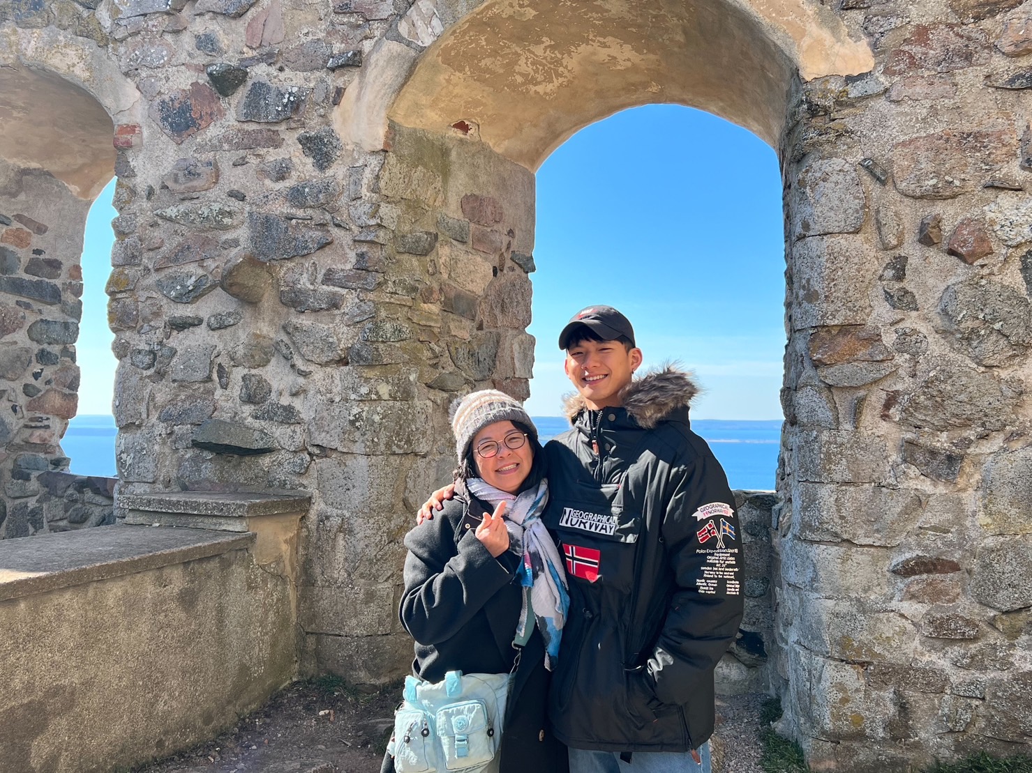 吳念軒之前去國外找媽媽，母子一起去旅行。（翻攝自吳念軒臉書）