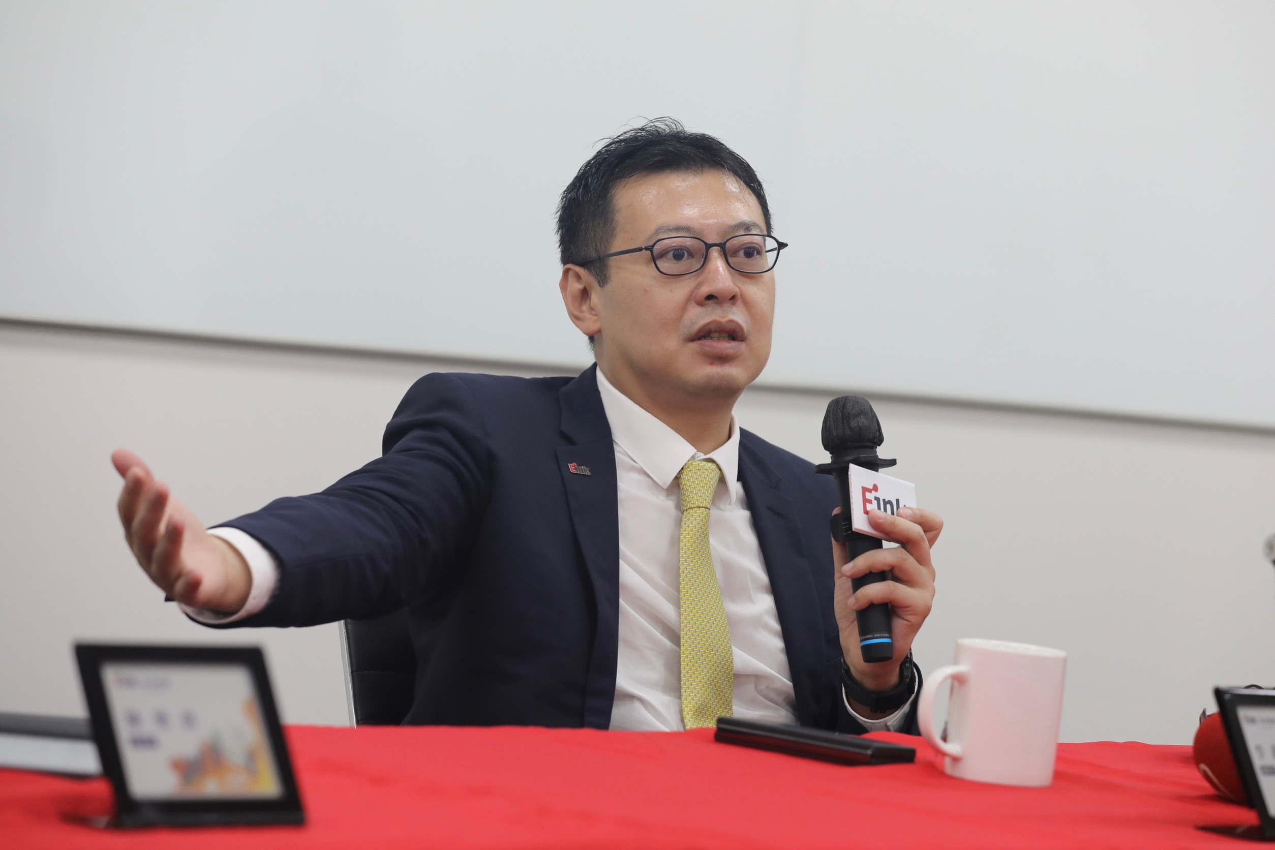 元太科技今日召開股東會改選董事，董事席次由原9席減少為7席，此次特別引進外部董事並將女性董事席次增加至2位。圖為董事長李政昊