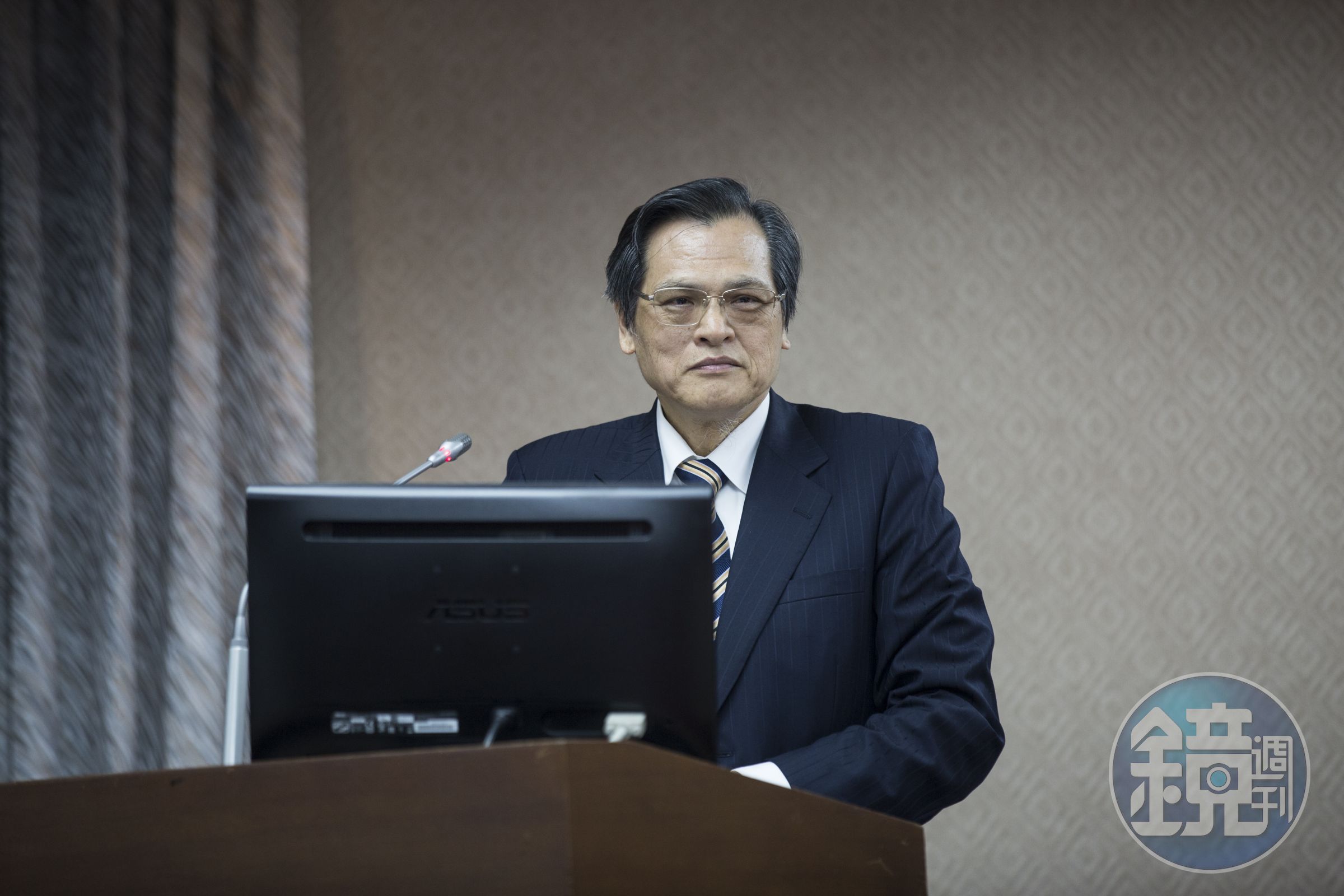 陳明通被檢舉論文指導不周,在台大審議結果後教育部也繼續審理核定其退休案。(本刊資料照)