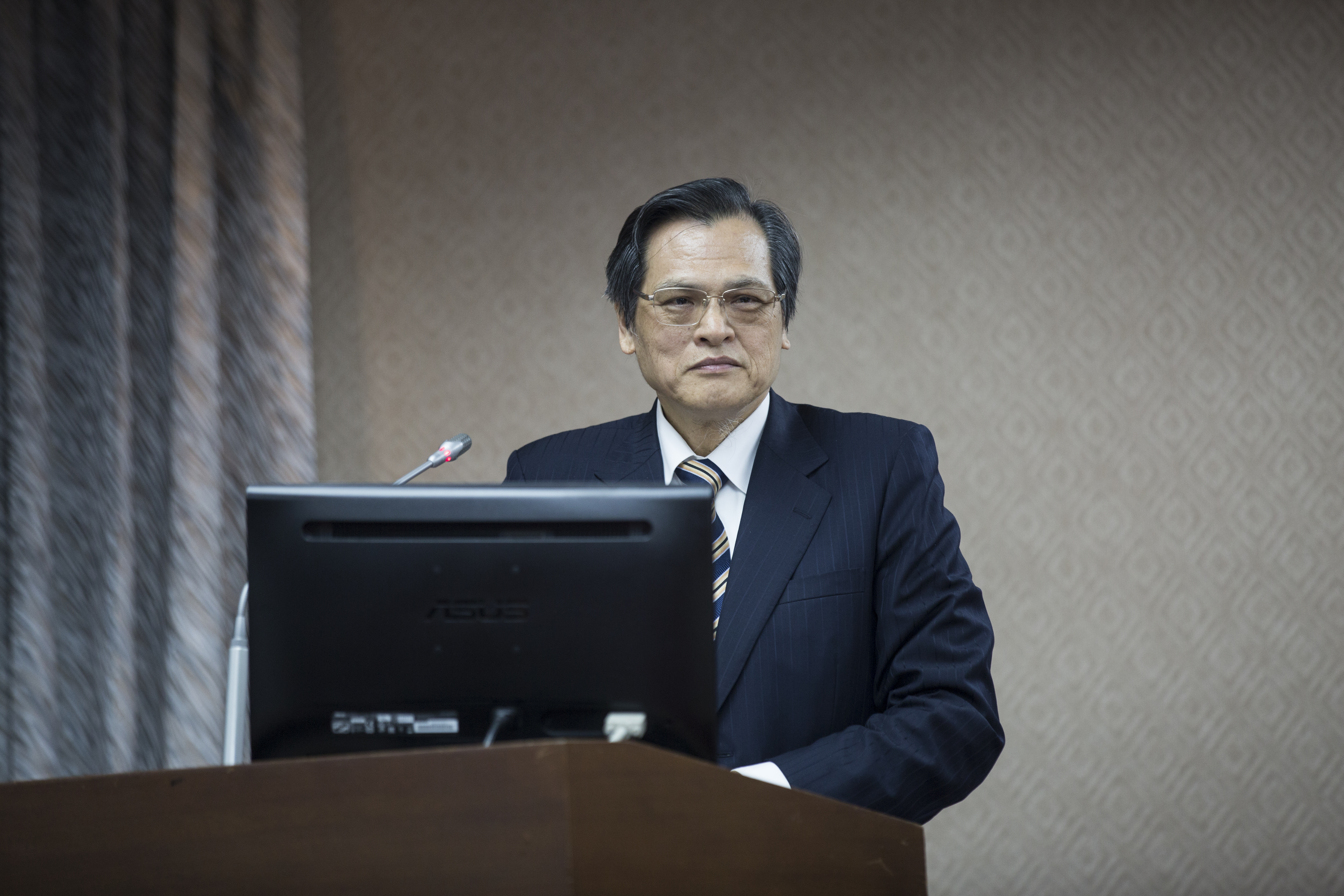 陳明通被檢舉論文指導不周，在台大審議結果後教育部也繼續審理核定其退休案。（本刊資料照）