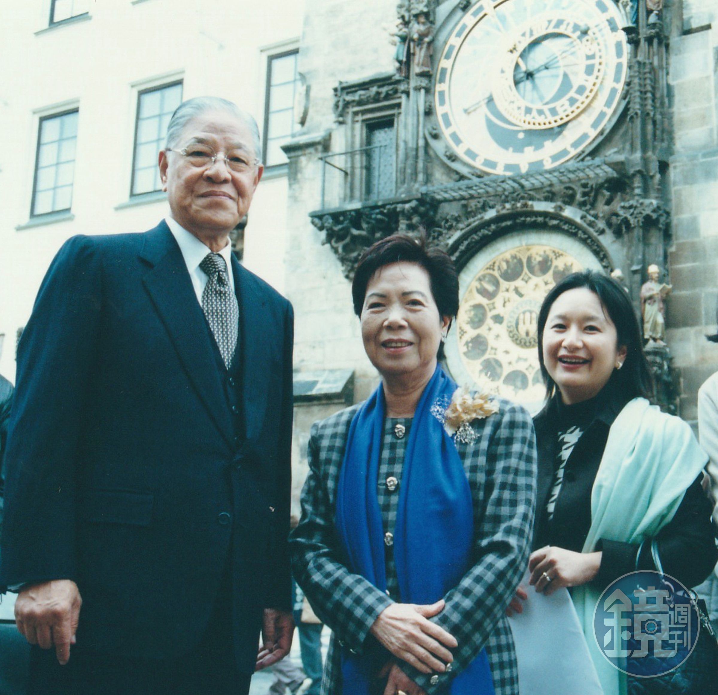 李登輝（左）認為李靜宜是最了解自己的人，甚至認為李靜宜比自己更瞭解老婆曾文惠（中）。（李靜宜提供）