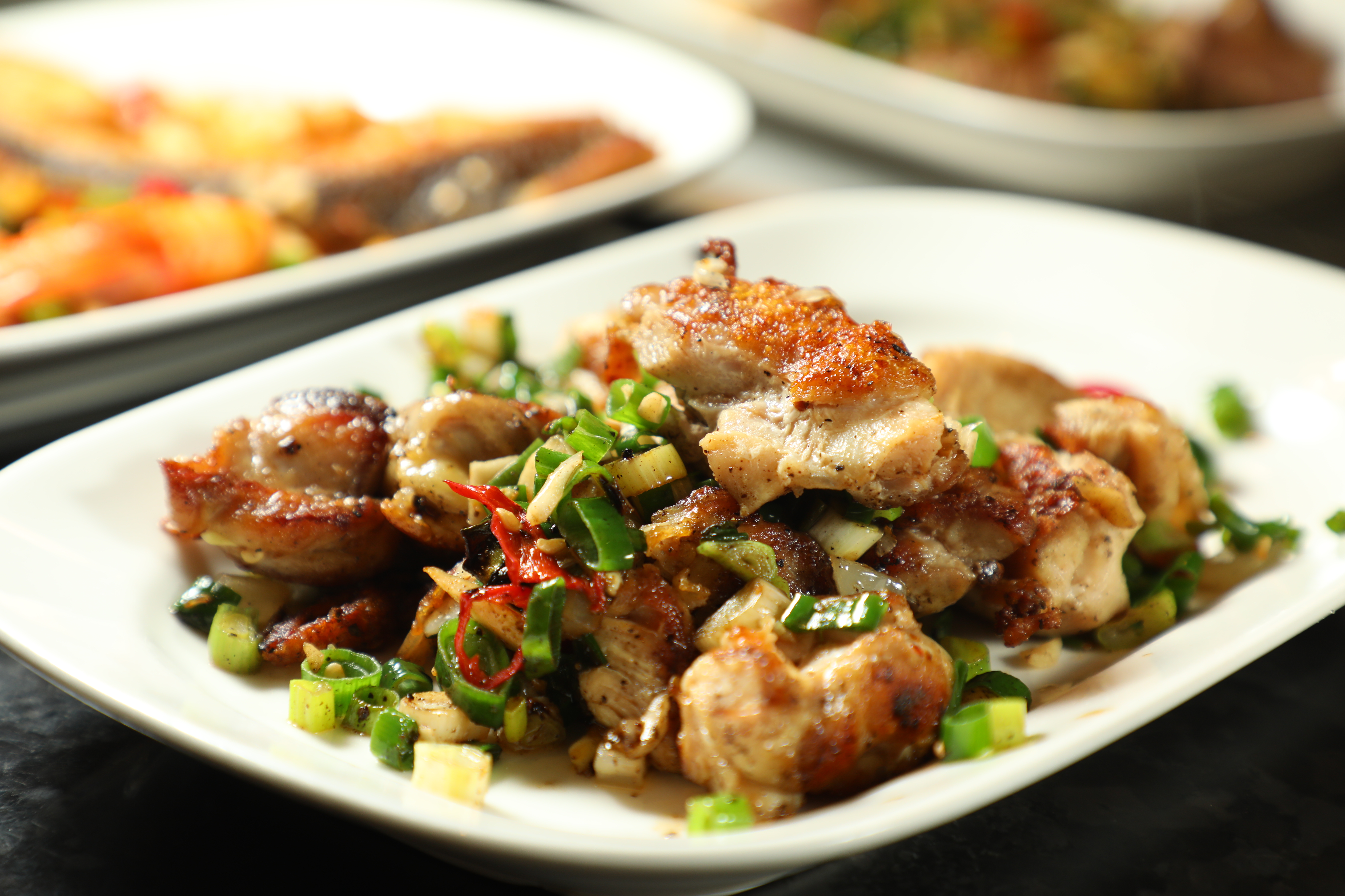 最受老饕歡迎的「雞排」，可選乾煎或醬燒。（220元／份）