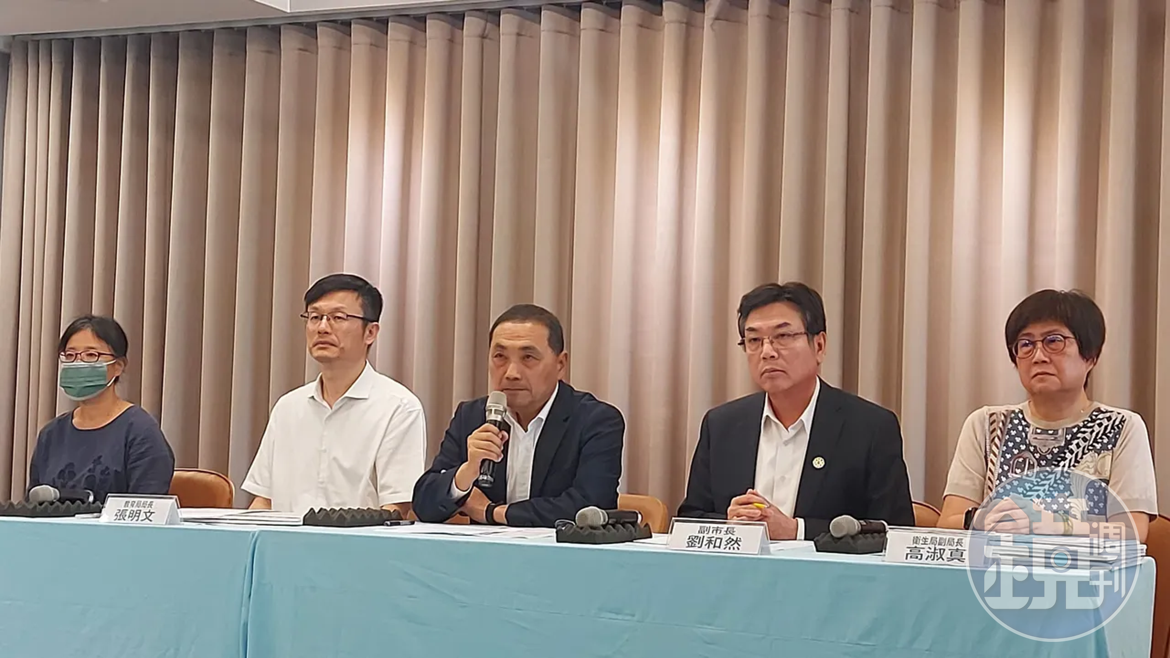 餵藥案調查期間曾稱「老師居心叵測」,侯友宜今日為此道歉。(新北市府提供)