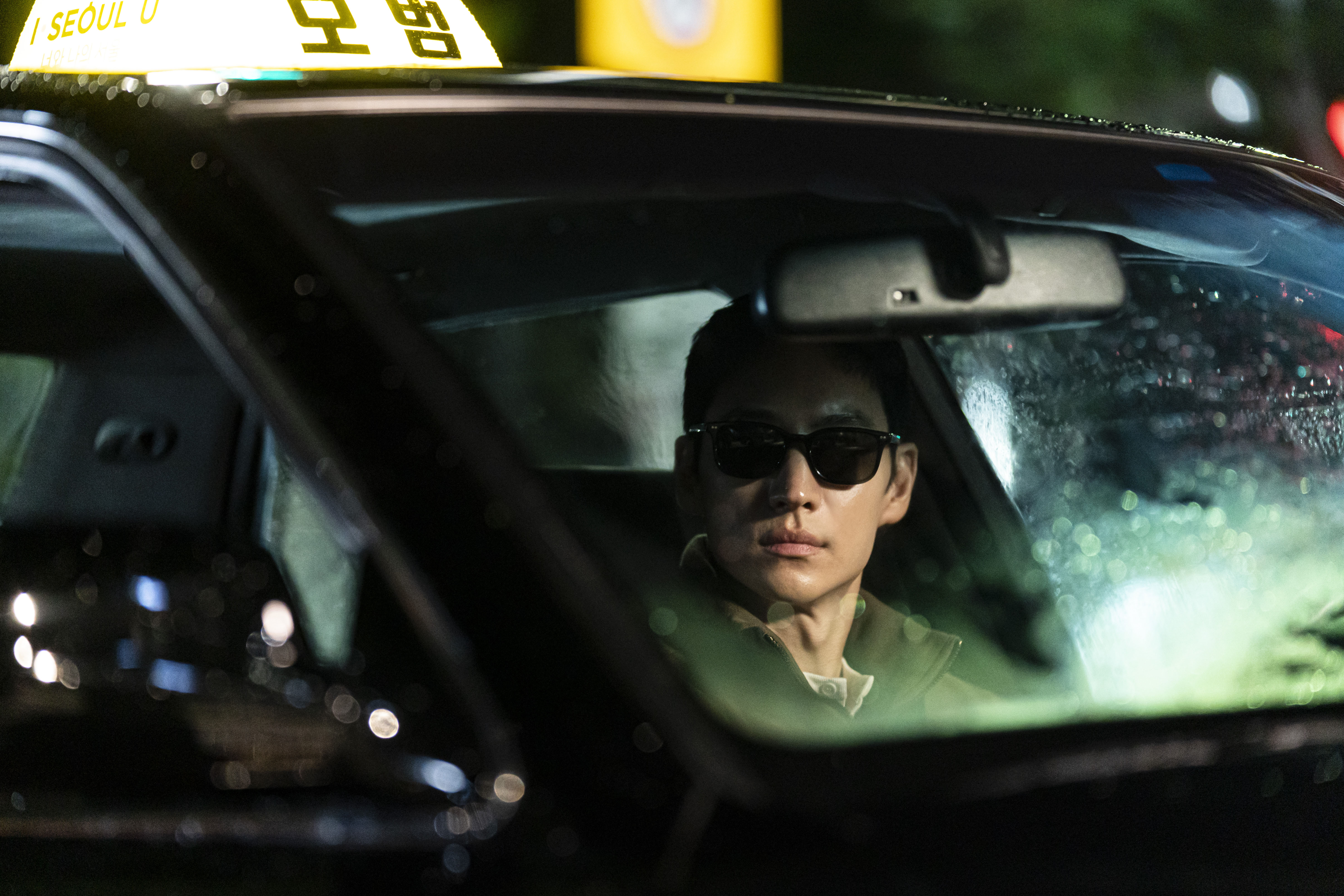 李帝勳主演韓劇《模範計程車》劇情緊湊精彩，收視接連開出紅盤。（friDay影音提供）