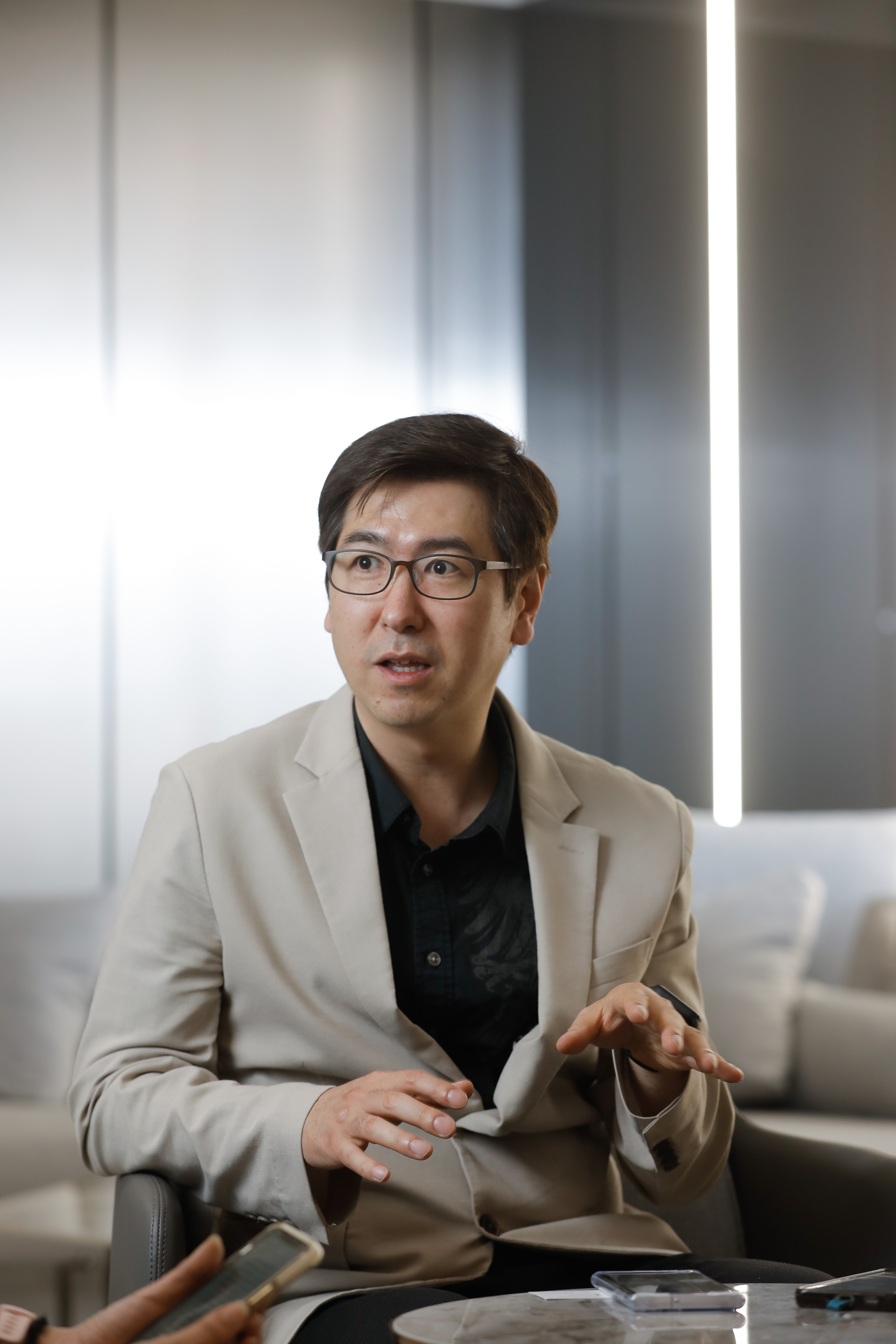 吳相昊透露自己在創作時會避免去看觀眾的留言反應,等到完稿後才會去留意。