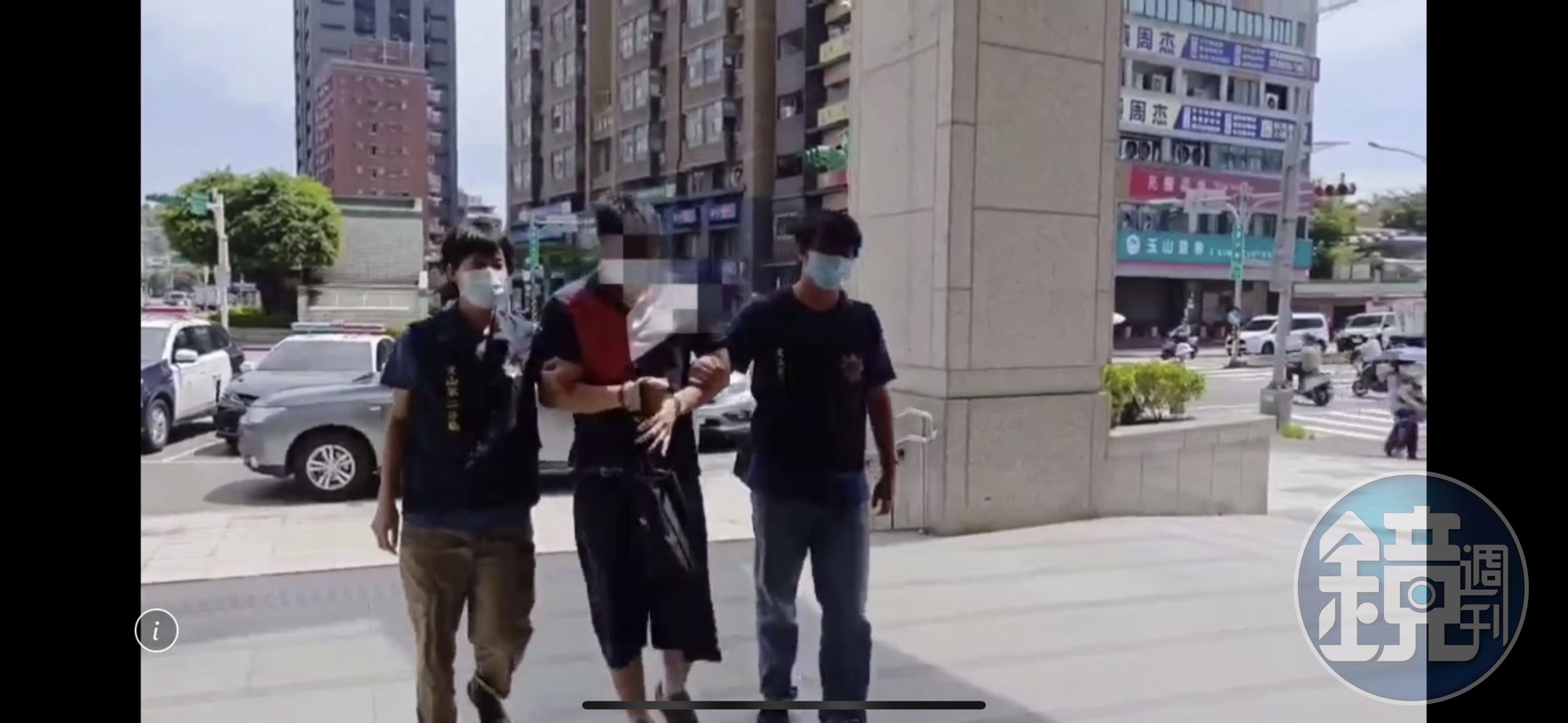 警方偵訊後將王男依連續竊盜罪移送法辦。(翻攝畫面)