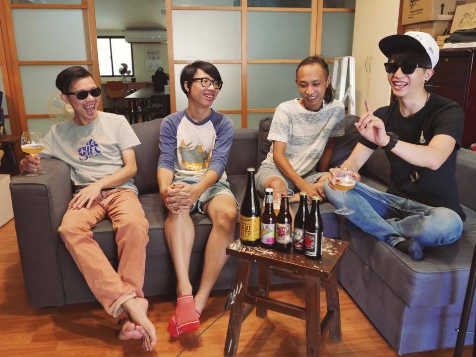 那我懂你意思了樂團成立於2007年,以〈所以我停下來〉為大眾所熟知。(翻攝自那我懂你意思了臉書)★鏡週刊關心您:未滿18歲禁止飲酒,飲酒過量害人害己,酒後不開車,安全有保障。
