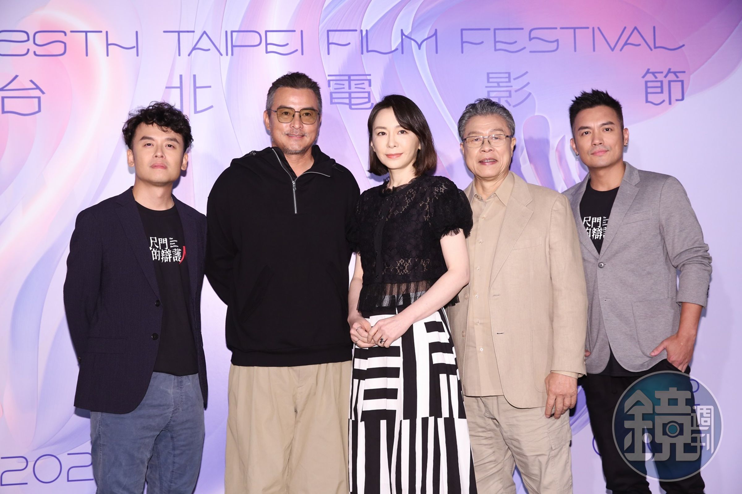 導演唐福睿、李銘順、潘儀君、楊烈、范逸臣出席《八尺門的辯護人》世界首映媒體見面會。