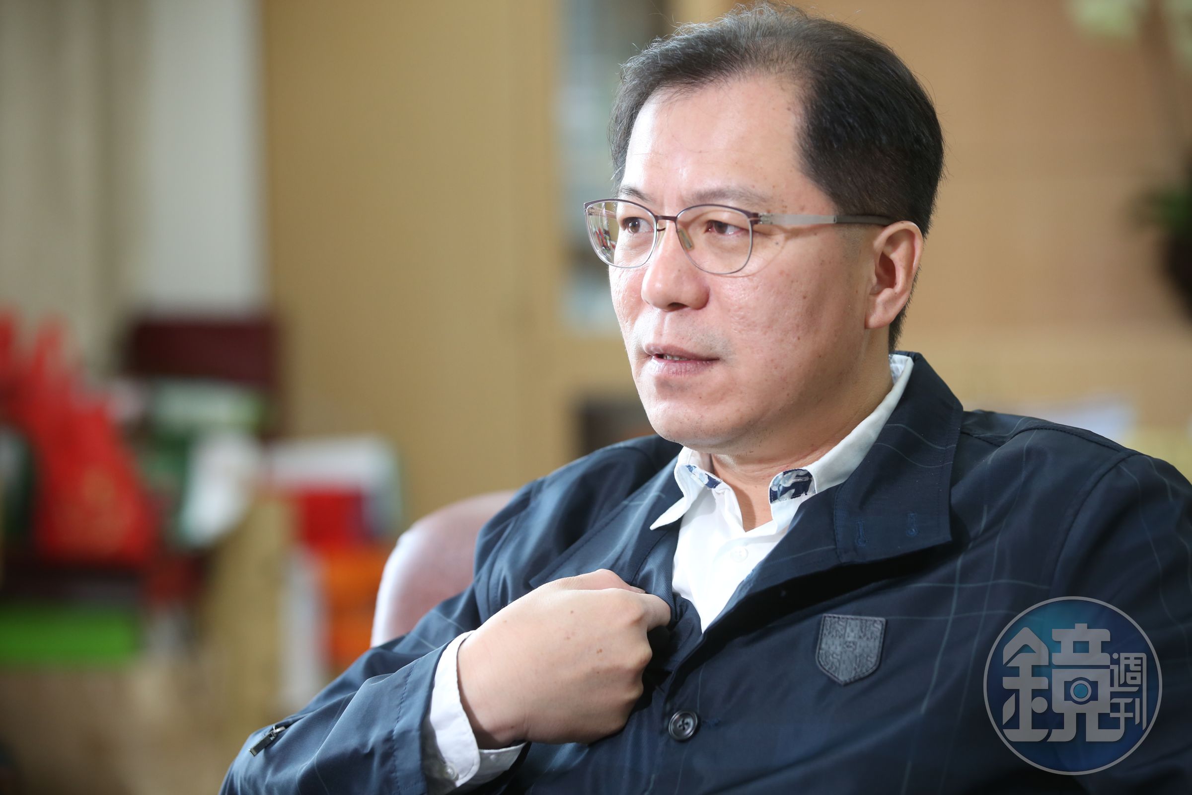 吳芳銘坦言酒駕自撞是他的人生汙點，並說再犯就是下台。（本刊資料照）