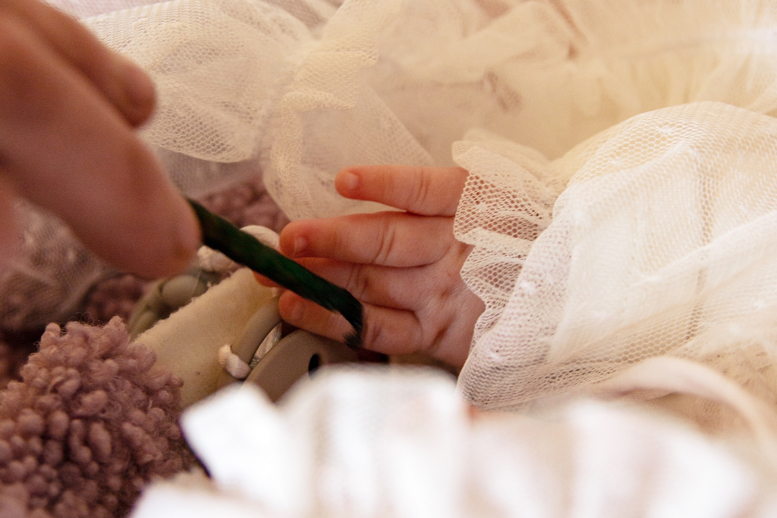 小女嬰含著金湯匙出身，才出生2天就坐擁超過2億元身家。（示意圖，Pexels）