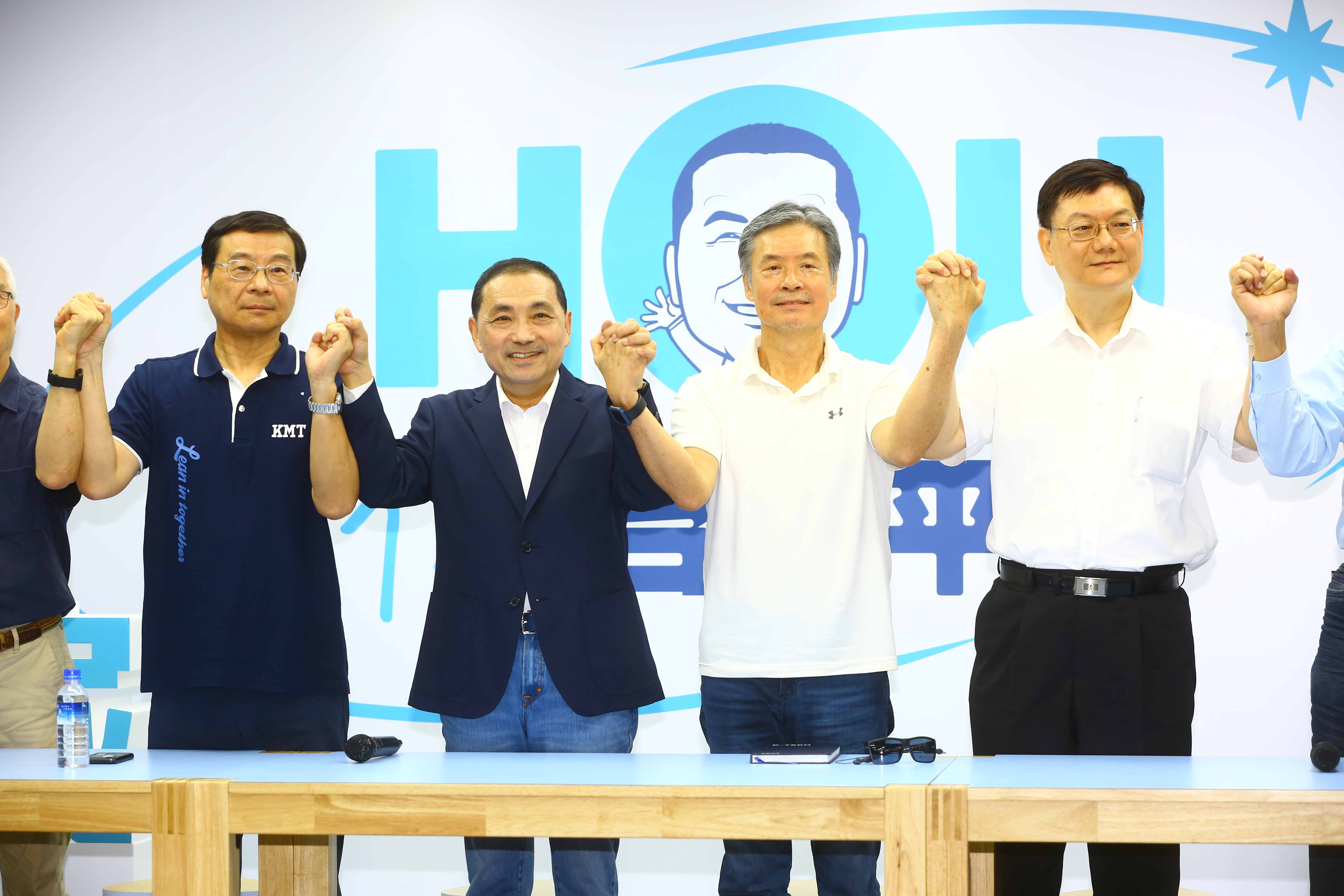 侯友宜找來前國安會祕書長金溥聰擔任競選辦公室執行長，除了擴大發言系統編制，金溥聰更要求發言團隊務必扮演好侯友宜「防火牆」的角色。