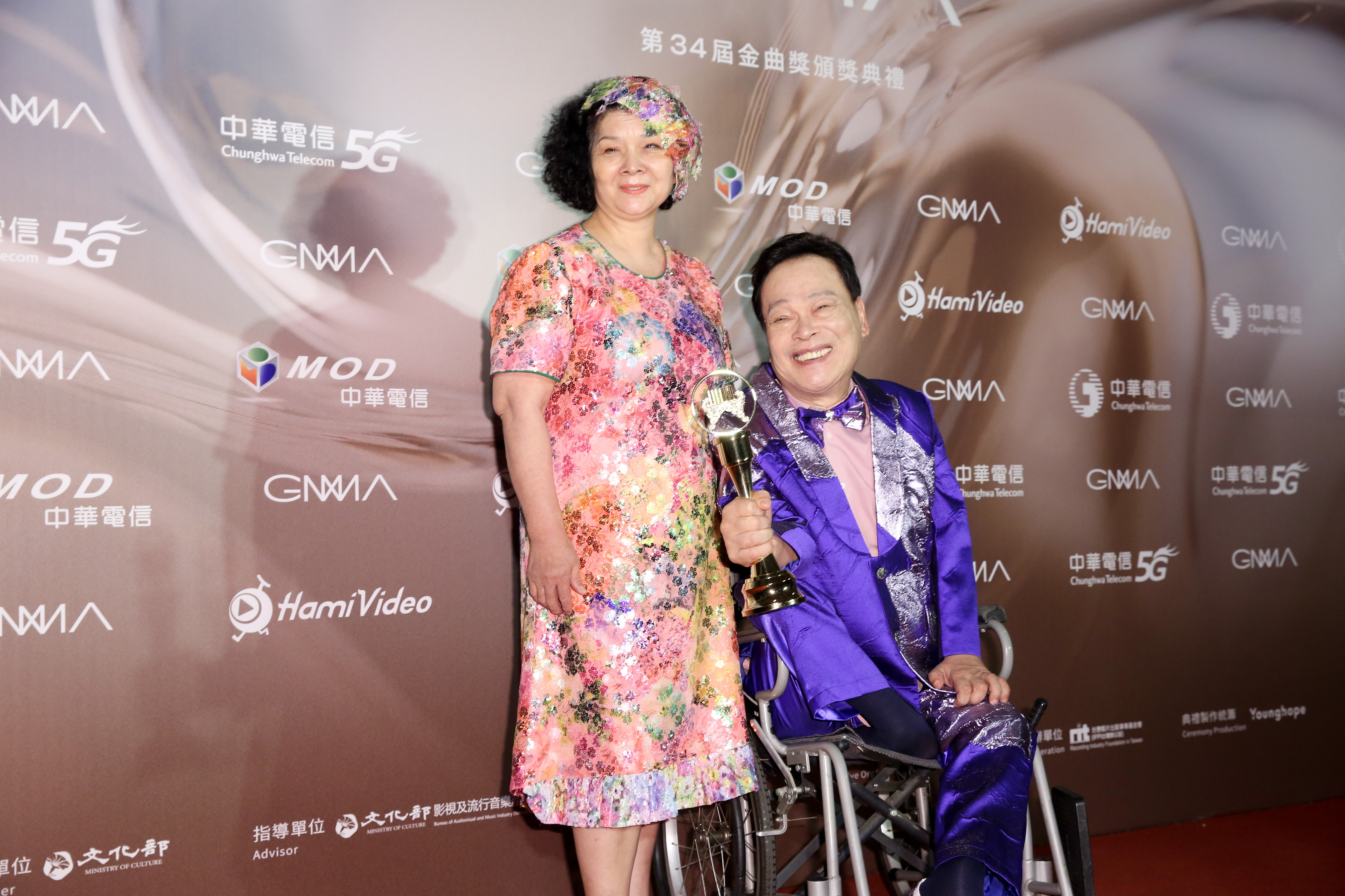 等了34年，阿吉仔今以台語專輯《心愛的謝謝》登第34屆金曲台語歌王寶座。