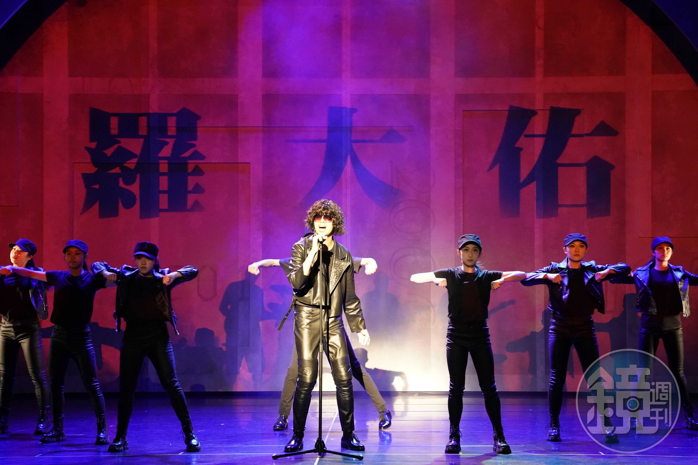 陳大天演出羅大佑於國館開個人演唱會卻被封殺的過往。(全民大劇團提供)