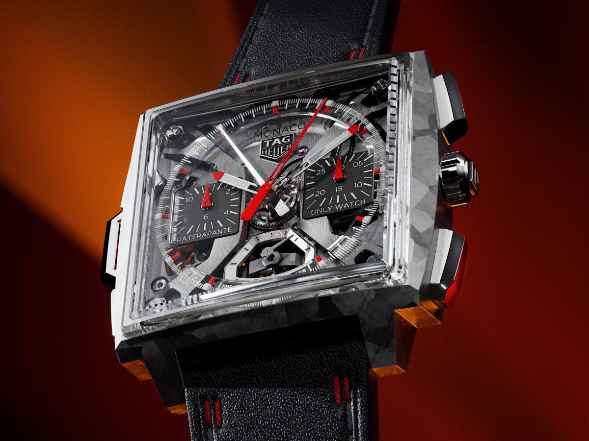 瑞士製錶品牌泰格豪雅（TAG HEUER）發表一款為慈善拍賣Only Watch製作的Monaco Split-Seconds Chronograph，此錶不僅擁有強烈的前衛外型，更是品牌有史以來所製作的第一款機械式「雙追針」計時碼錶。