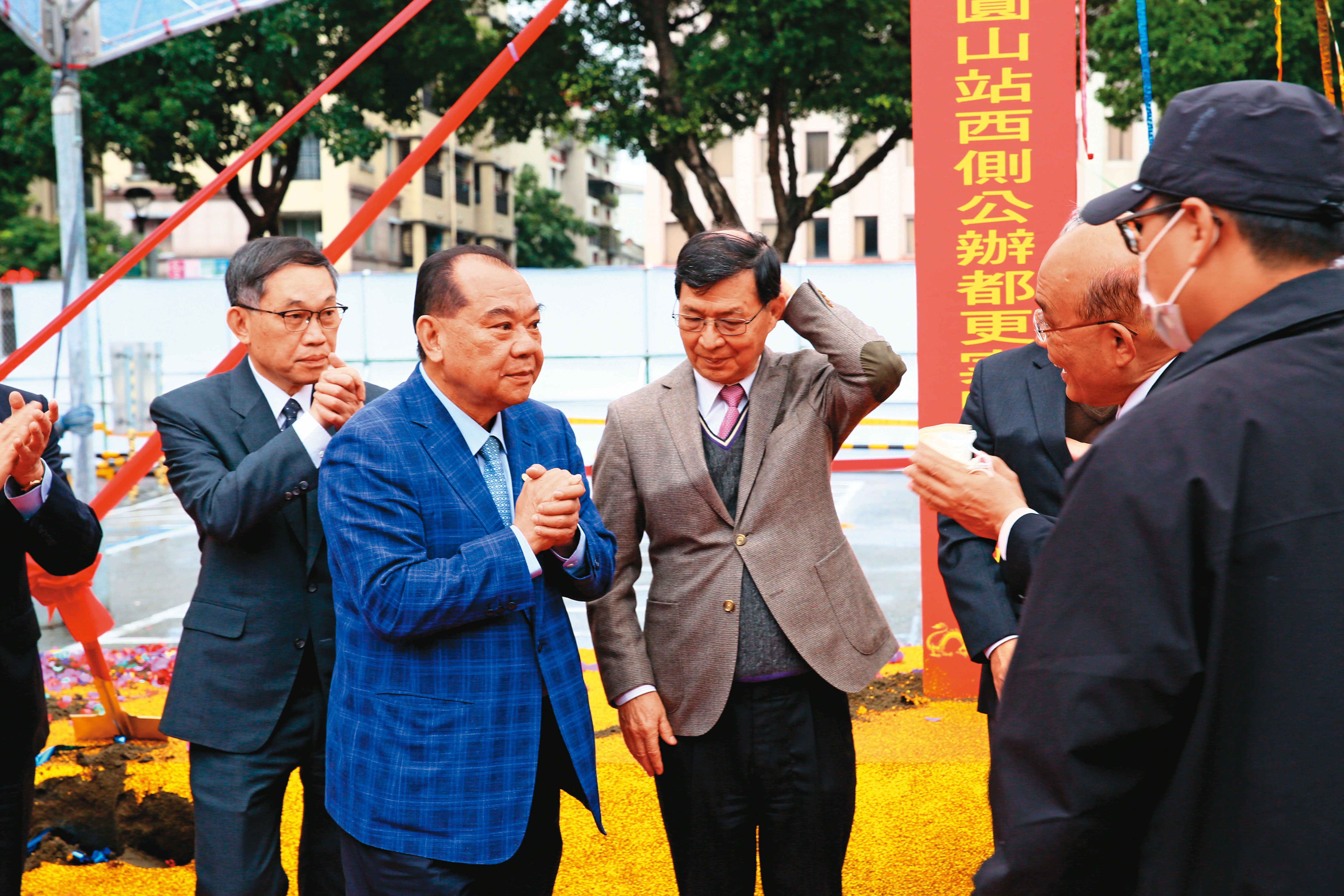 吳寶田從水泥工到創立麗寶集團，因吃過苦，厚道的經商哲學讓他事業越做越大。