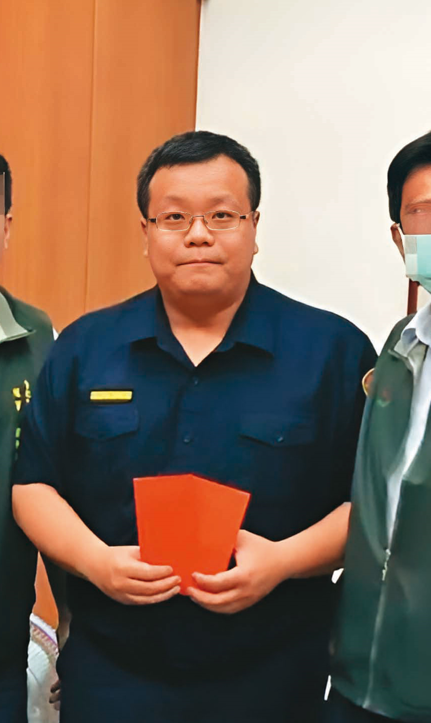 葉育忻（圖）收受泰達幣，還跟杜承哲要200萬元的賓士車當生日禮物。（翻攝大同分局寧夏路派出所臉書）