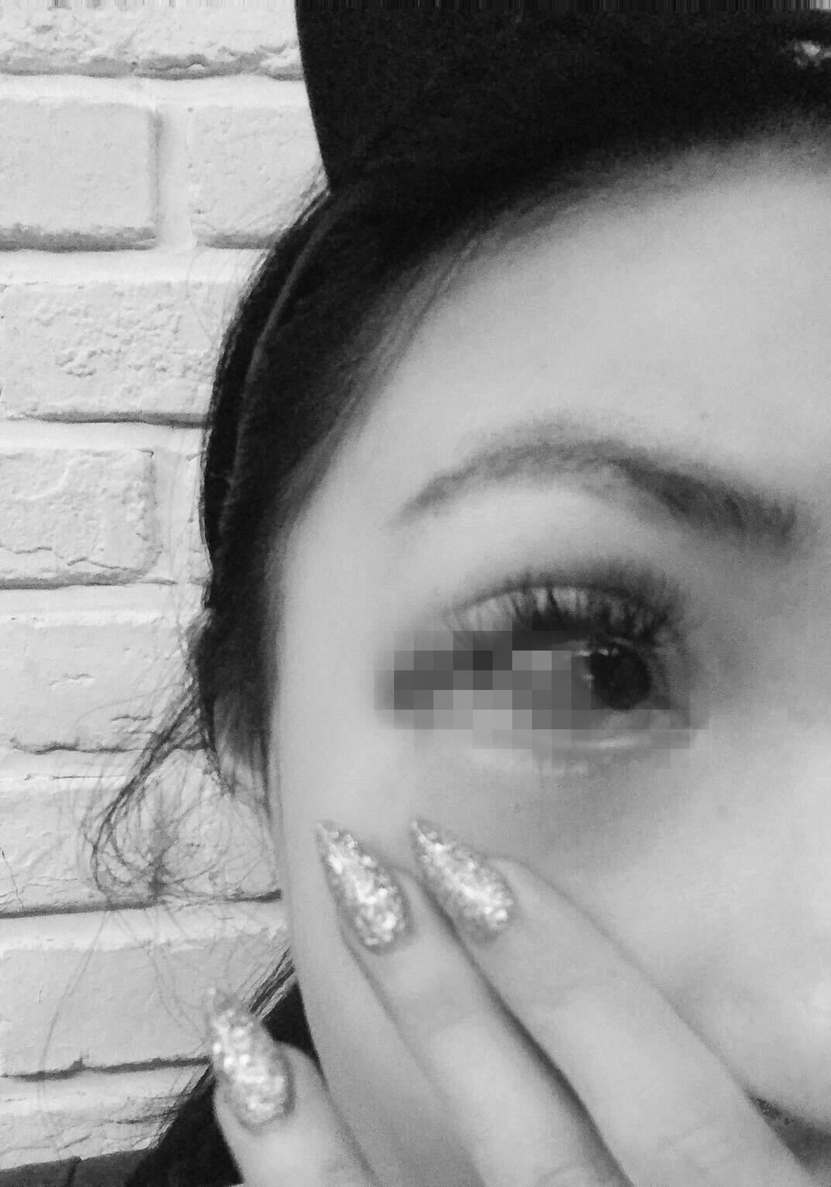 遭前男友陳慕毆打外,直播主趙芸還要面對言語暴力。(趙芸提供)