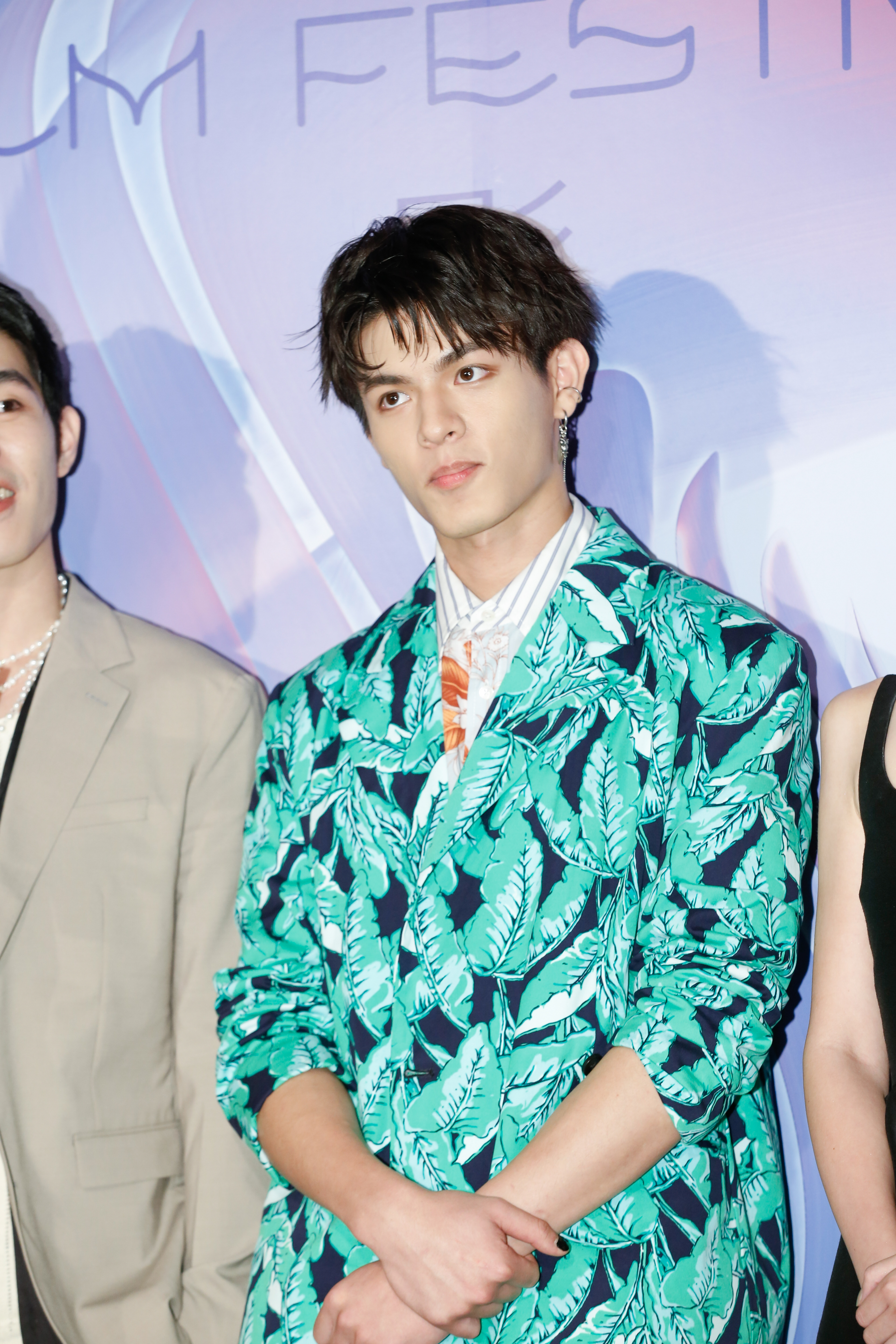星二代邱以太成為該片的「顏值擔當」。