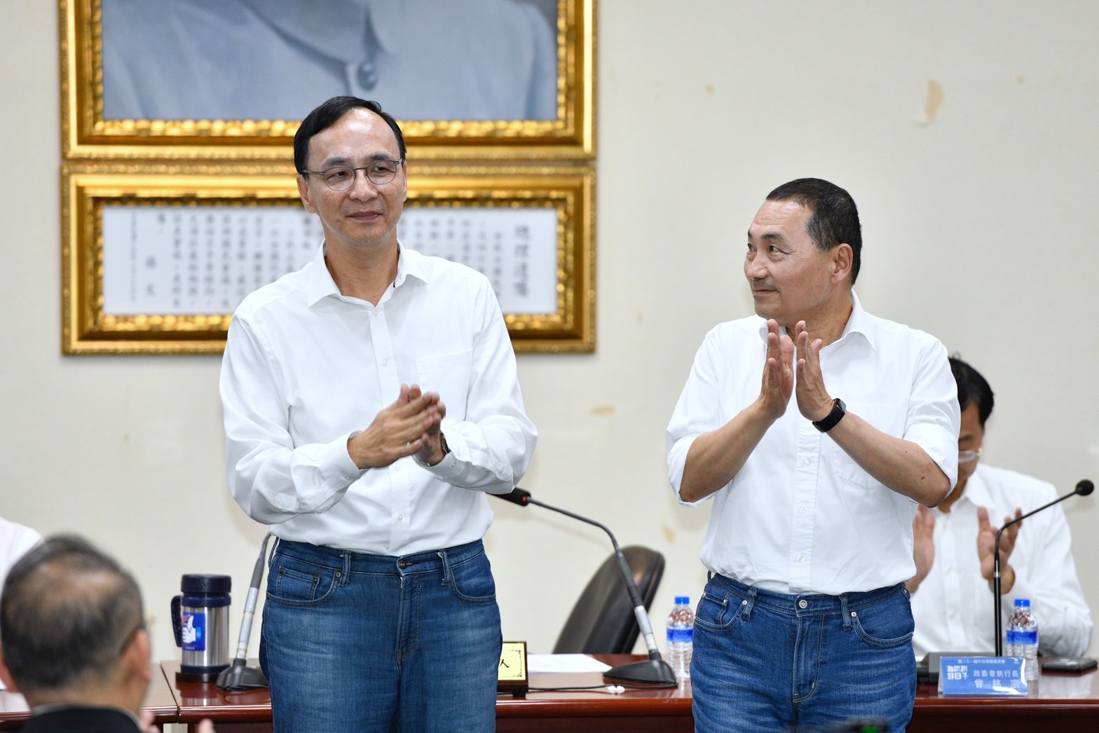 國民黨昨天召開中常會時，黨主席朱立倫重申「絕無可能換侯（侯友宜）」。（本刊資料照）