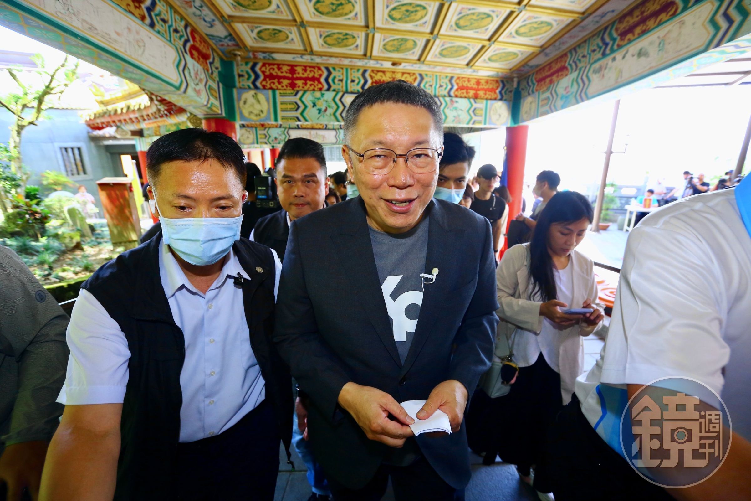 柯文哲抨擊侯友宜改口一事,「國家戰略方向,不是一天、兩天拋個風向測」。